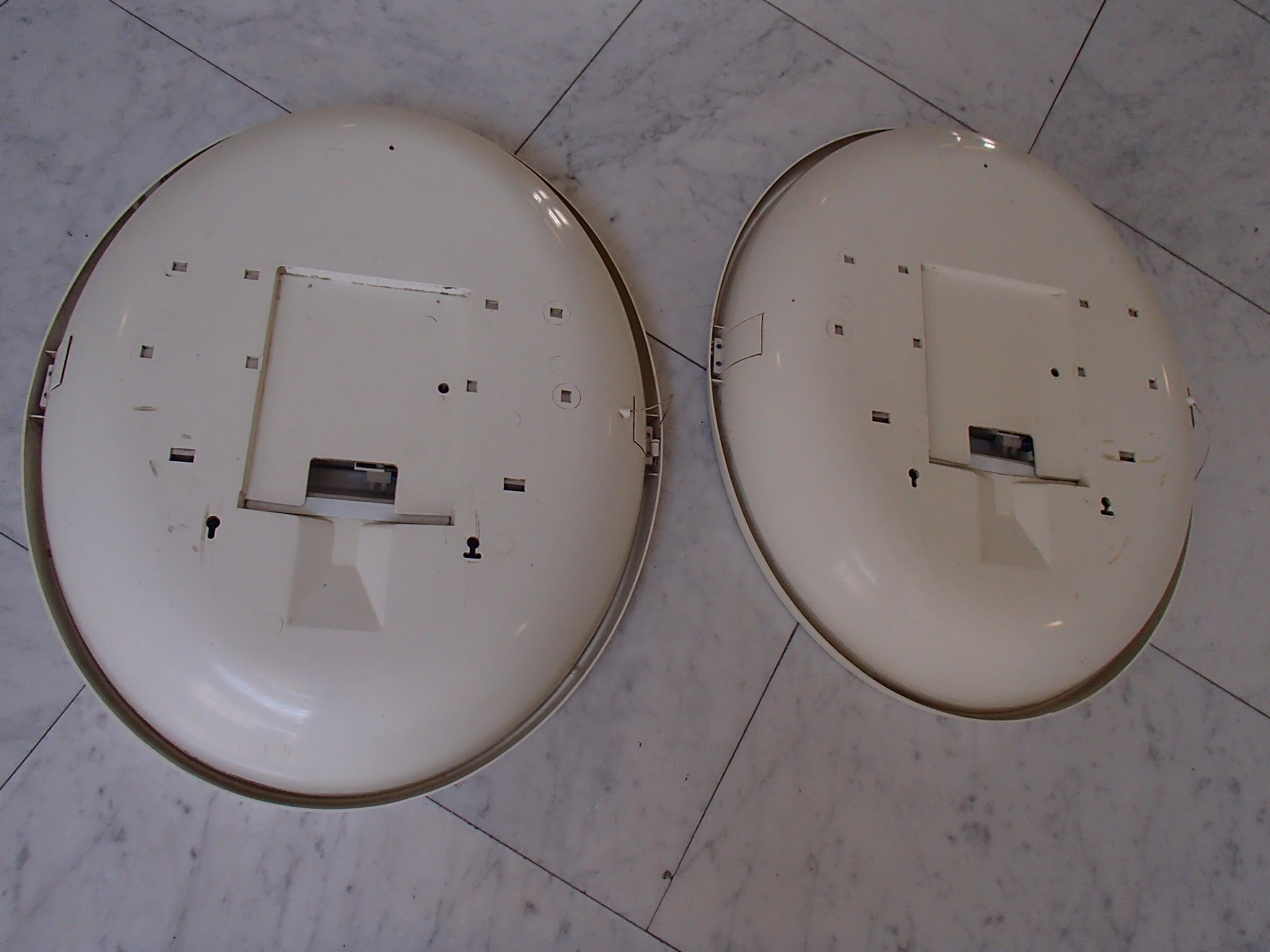 Pair of Midcentury Oval Movable Bathroom Mirrors with 4 Bulbs 3