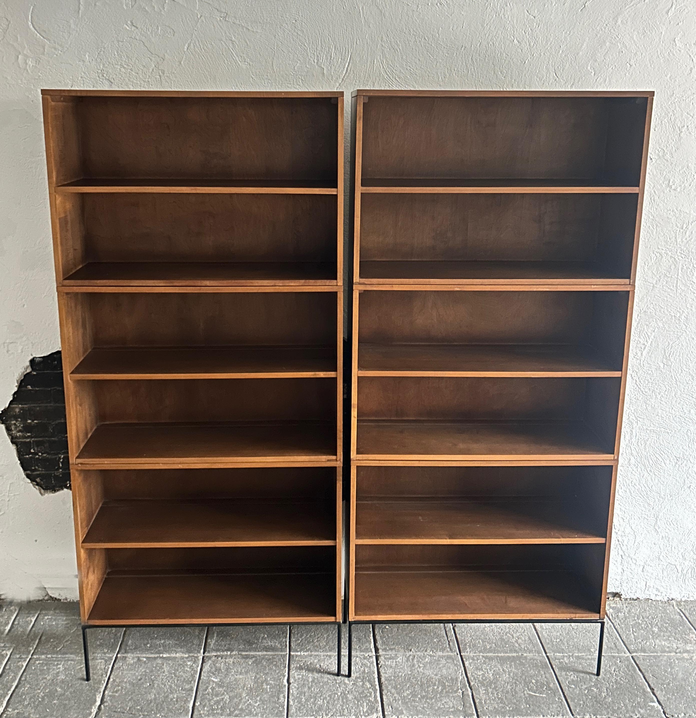 Pair Mid century Paul McCobb Triple Bookshelves #1516 Walnut Finish Iron Base In Good Condition For Sale In BROOKLYN, NY