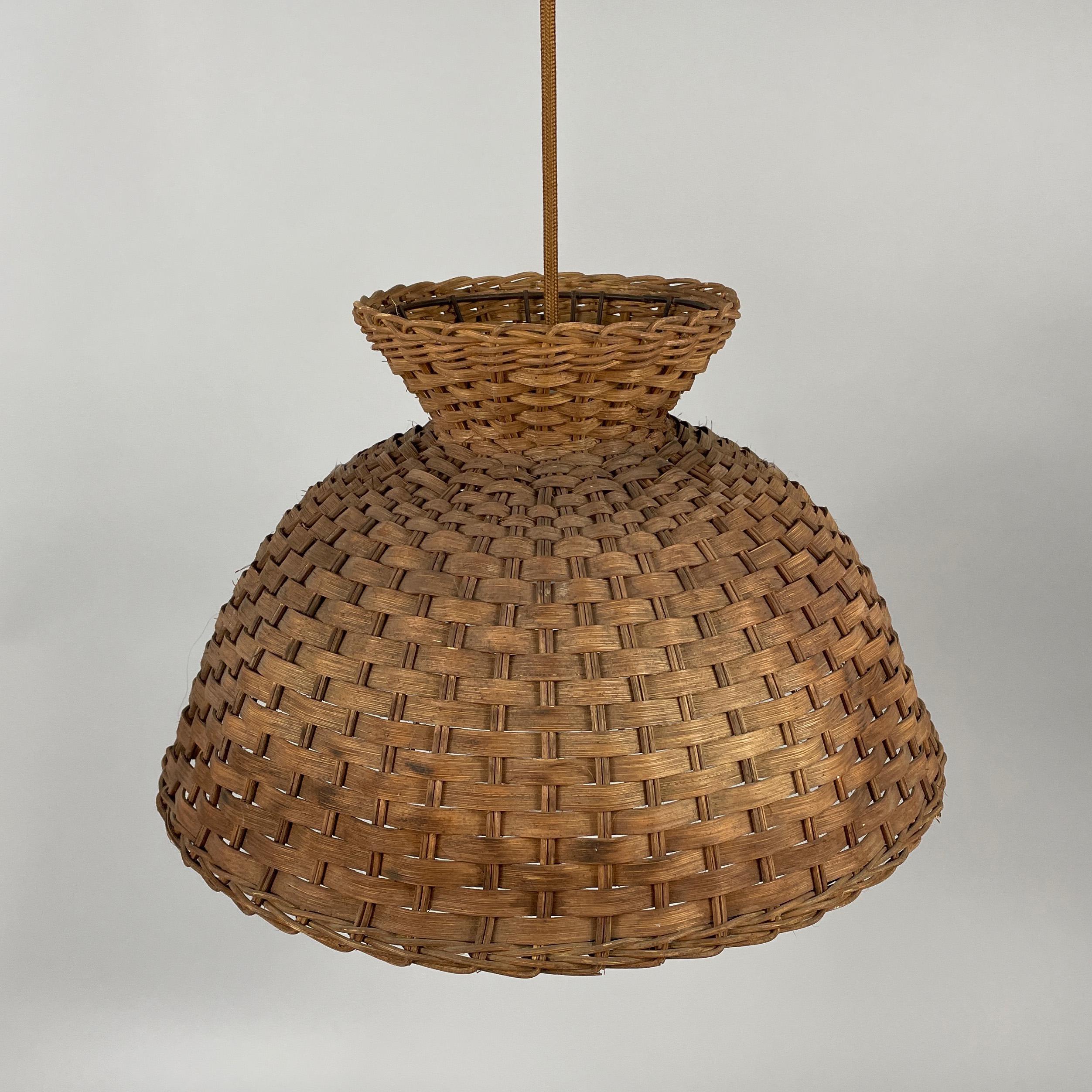 Pair Mid-Century Rattan Pendants, Sweden 1960s In Good Condition In NUEMBRECHT, NRW