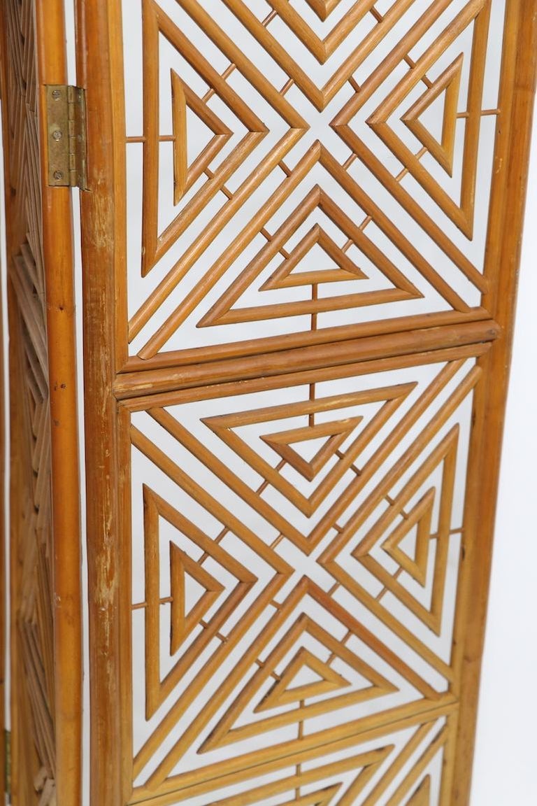 Pair of Mid Century  Reed Wicker Bamboo Folding Screens In Good Condition In New York, NY