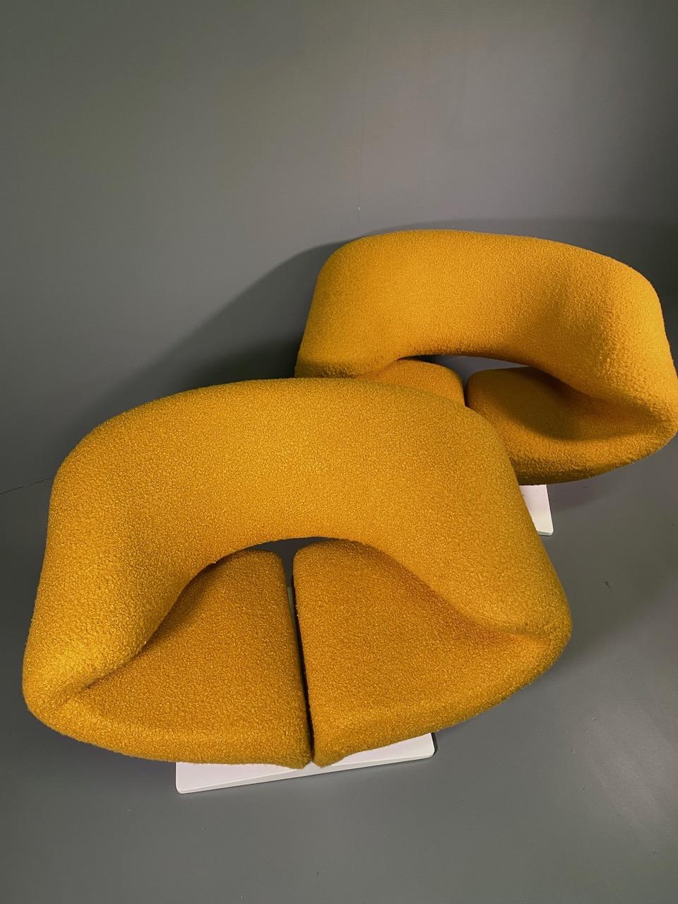 Pair Mid Century Ribbon Chair by Pierre Paulin for Artifort, 1960's 7
