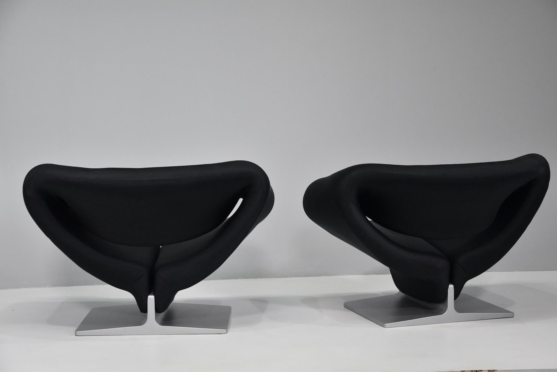 Pair Mid Century Ribbon Chair by Pierre Paulin for Artifort, 1960's Whit Label For Sale 3