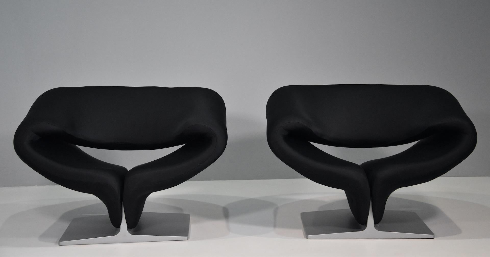 Pair mid century ribbon chair by Pierre Paulin for Artifort, 1960's Whit Label.
