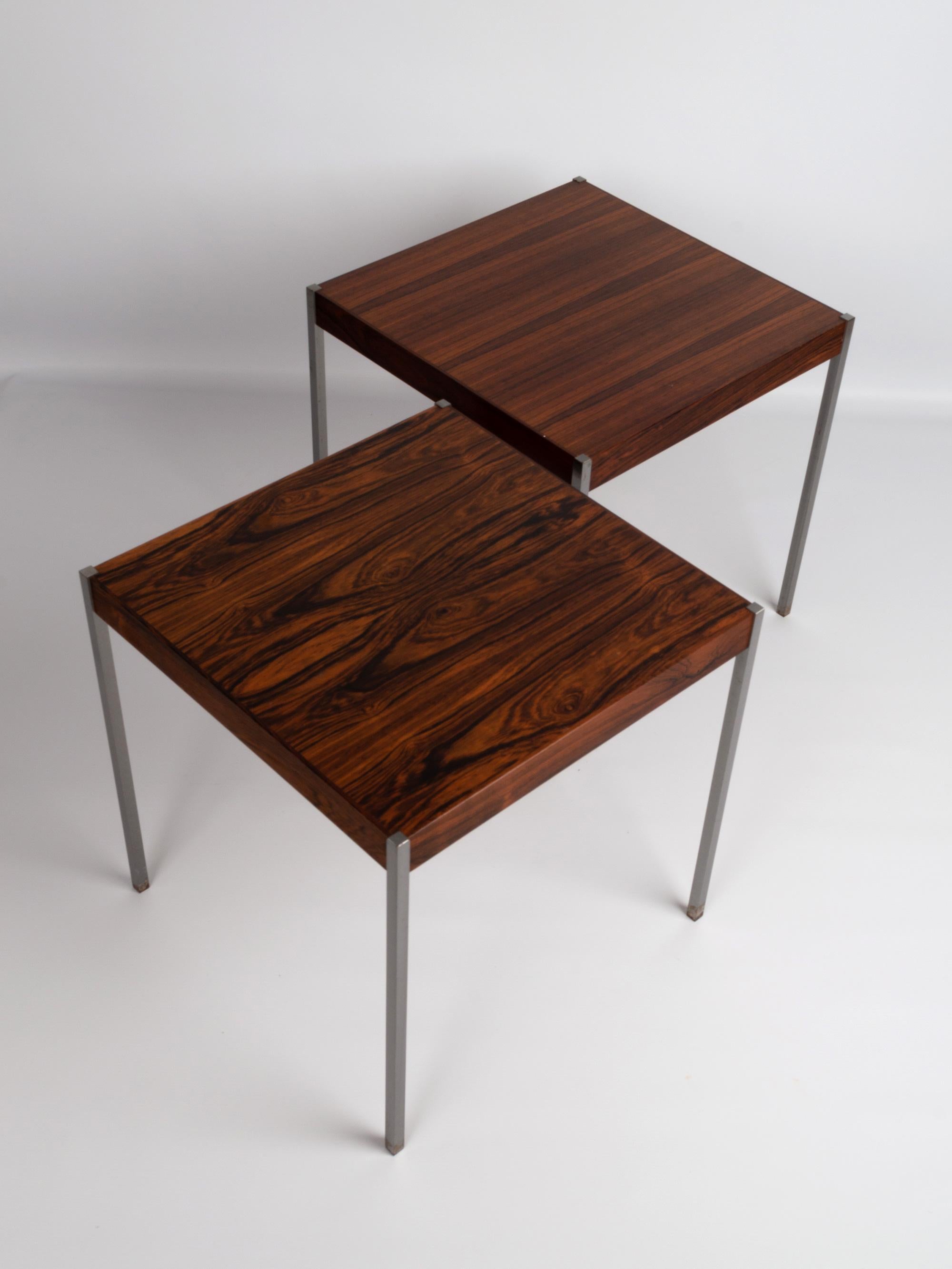 Paire de tables d'appoint en palissandre du milieu du sicle dernier par Uno & sten Kristiansson pour Luxus en vente 1