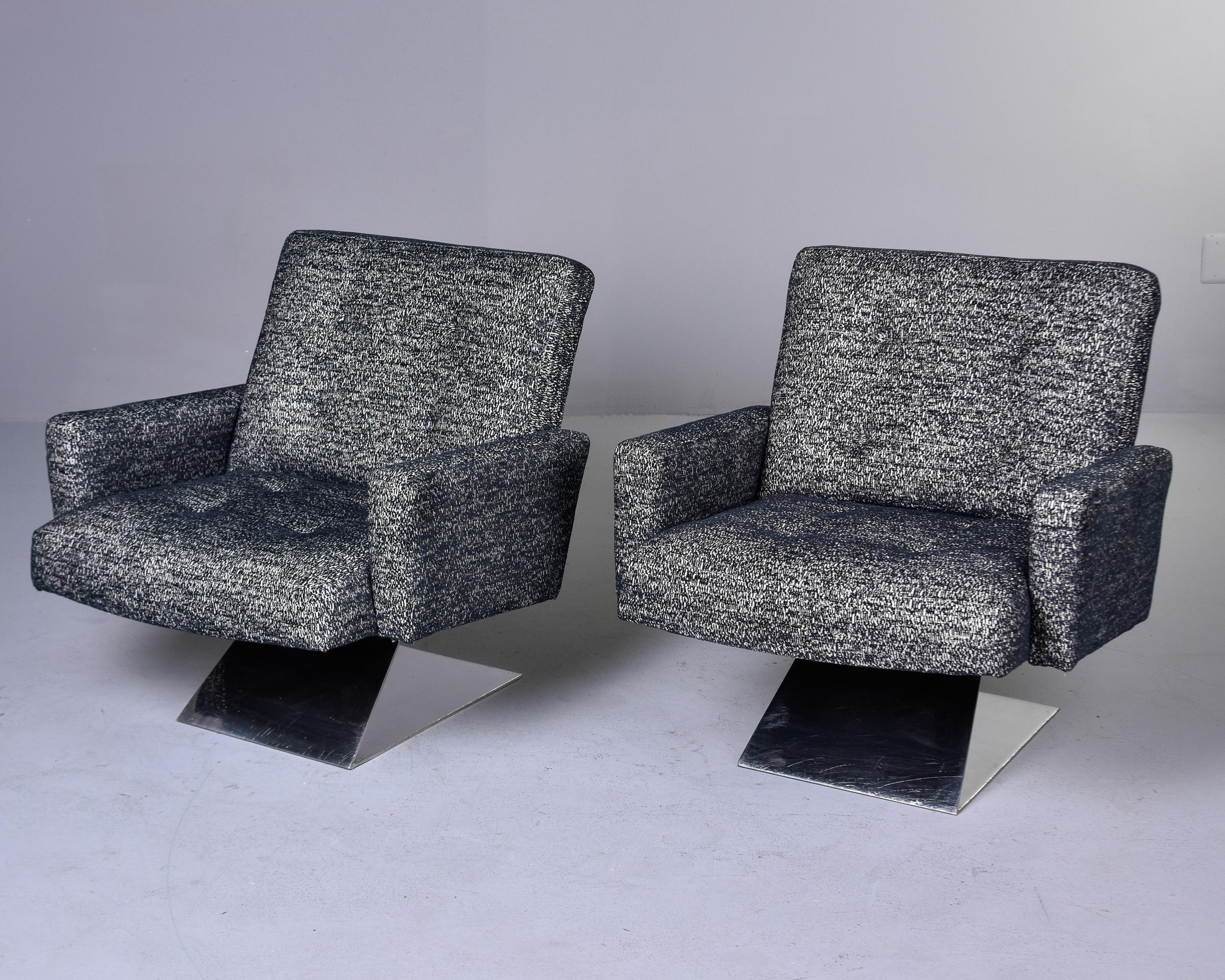 20th Century Pair Mid Century Steel Z Form Base Chairs with New Black and Cream Upholstery For Sale