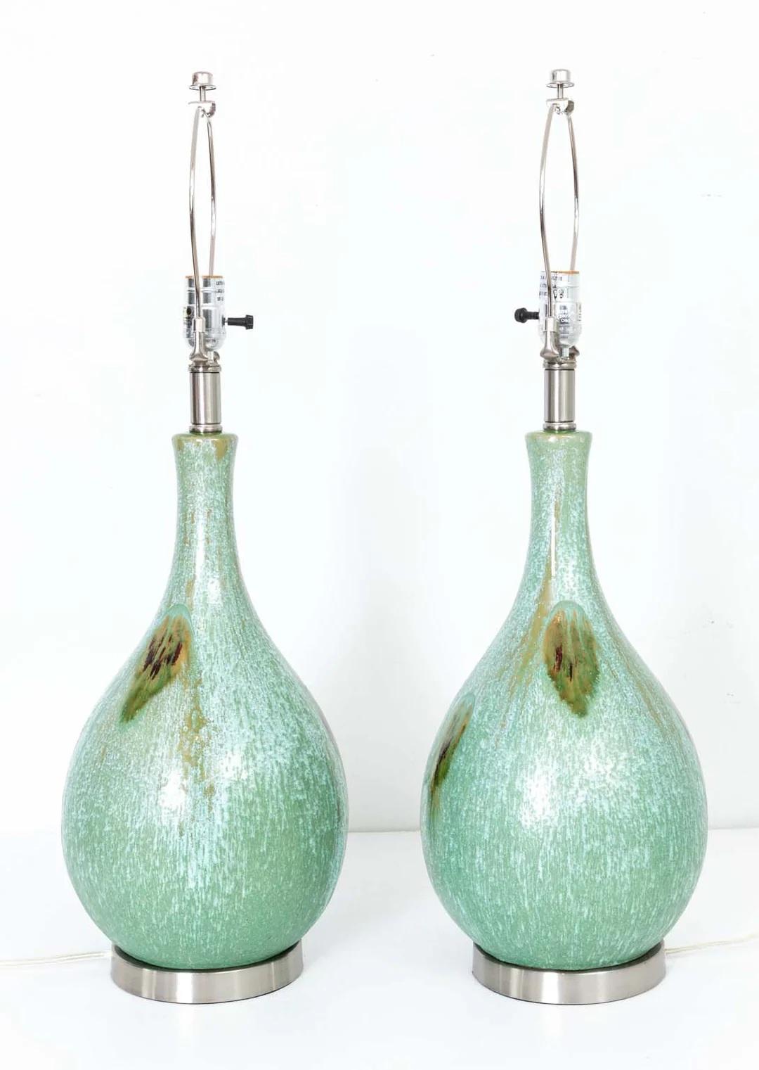 Placcato Coppia di lampade in stile metà secolo in vendita