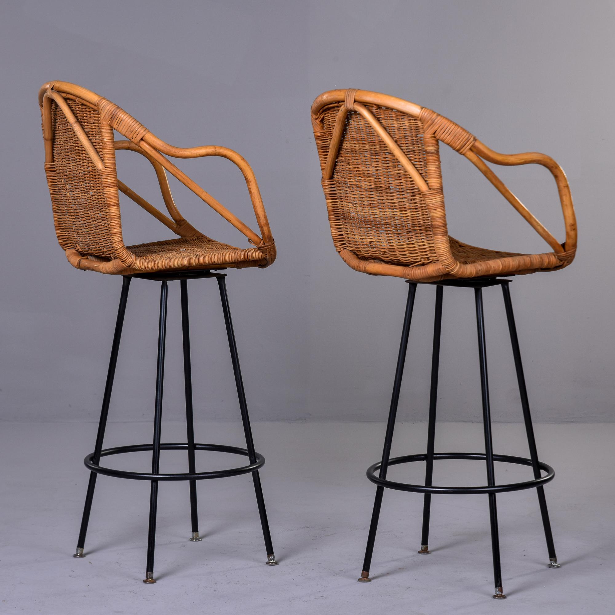 Metal Pair Mid Century Swivel Wicker Bar Height Stools For Sale