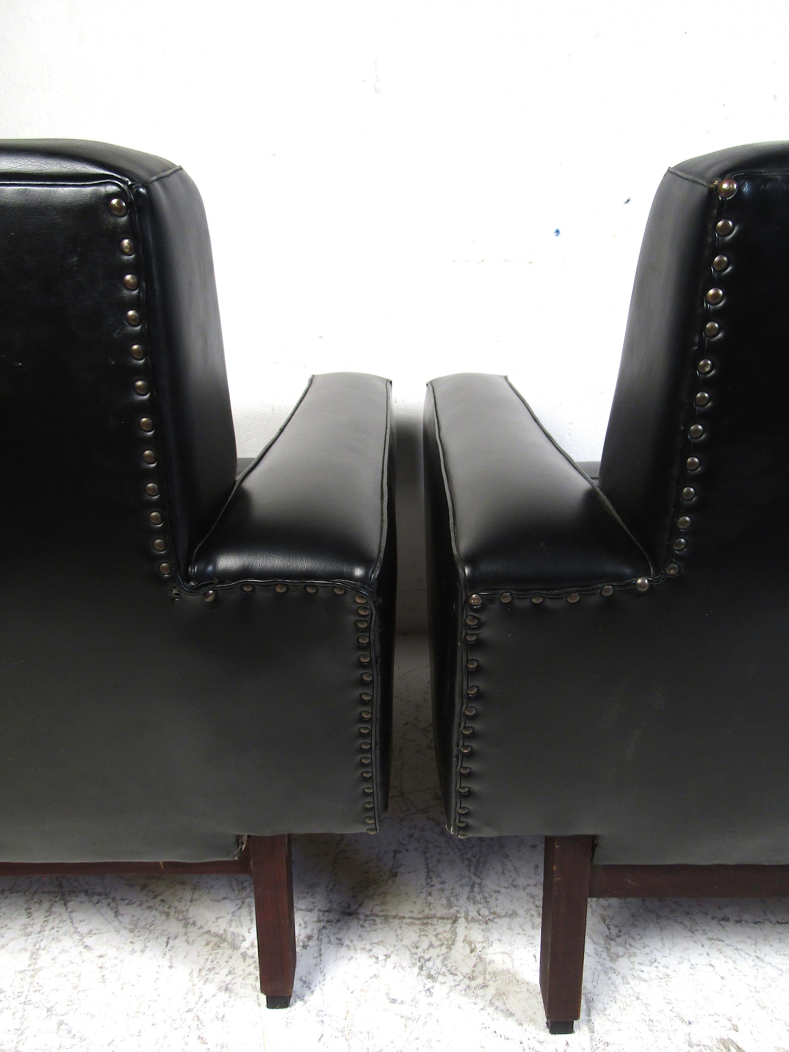 Pair Mid-Century Tufted Lounge Chairs in Black For Sale 4