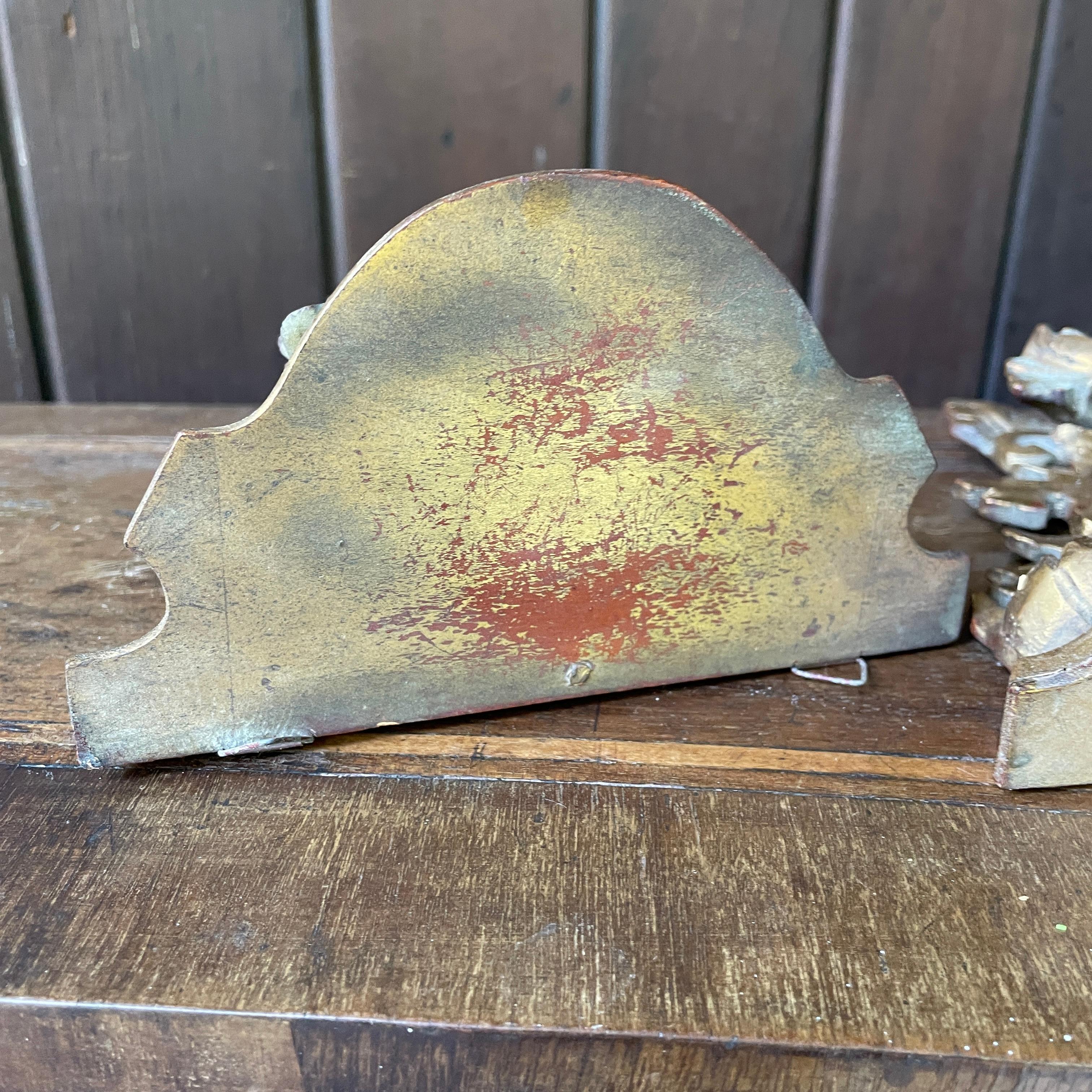 Par Estantería de Pared Veneciana de Mediados de Siglo de Acanto Tallado Dorado Italia en venta 5