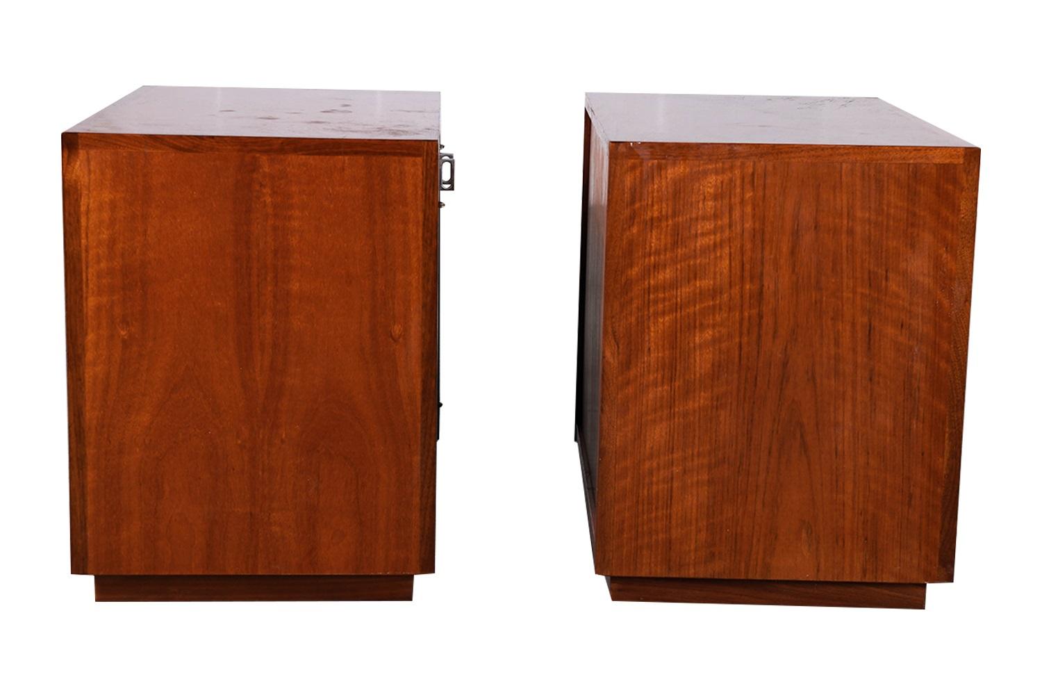 Chrome Pair Mid Century Walnut Nightstands Cabinets Attributed to Jack Cartwright For Sale