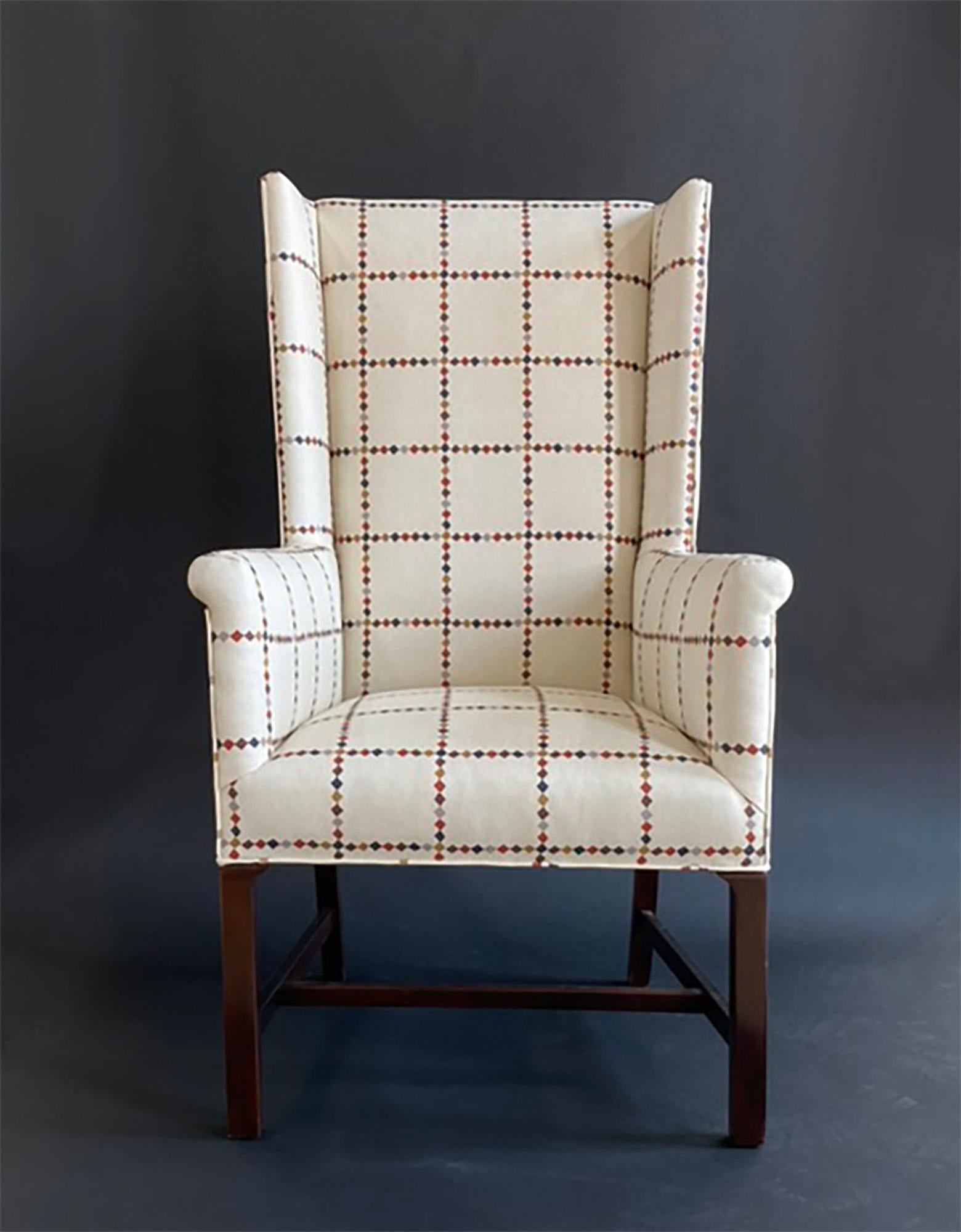 Pair Mid-Century Wingback Chairs Upholstered in a Parzinger-Inspired Fabric im Angebot 7