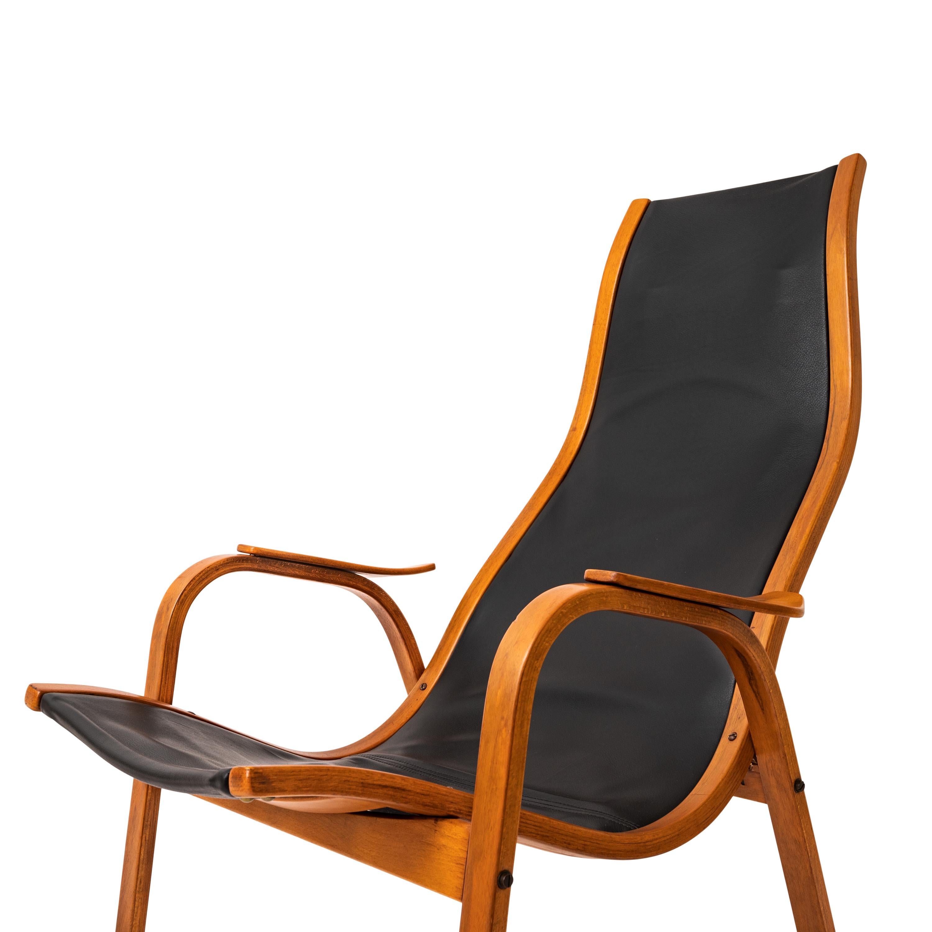 Pair Mid Century Yngve Ekstrom Swedese Lamino Black Leather Lounge Chairs, 1950s 2