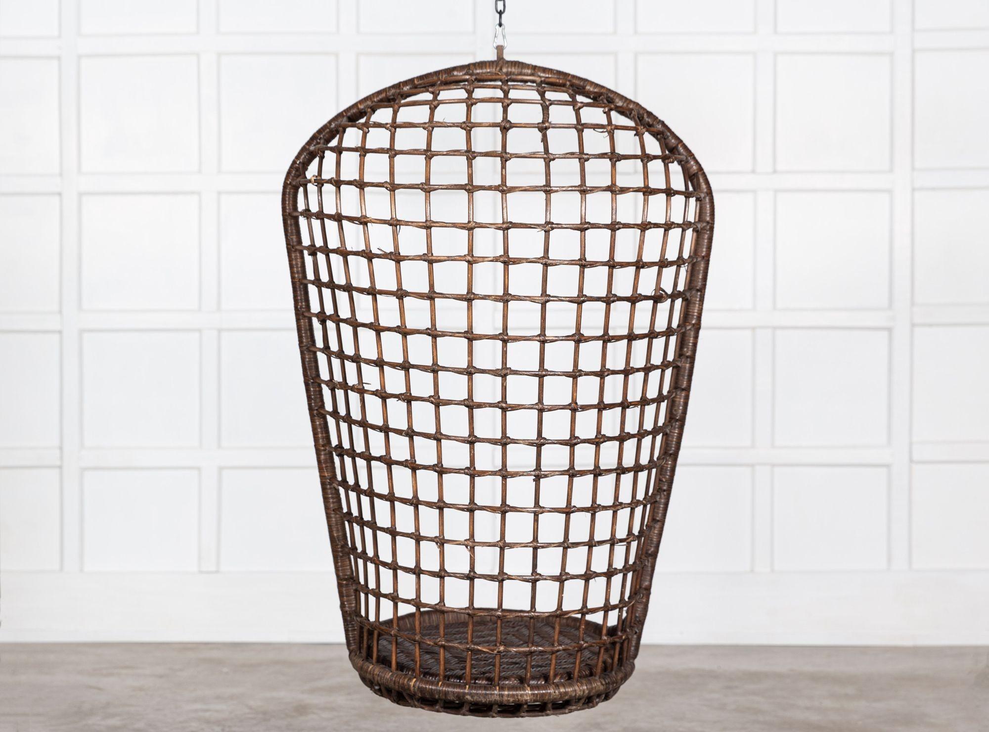 20ième siècle MidC French Bamboo Rattan Swinging Egg Chair en vente