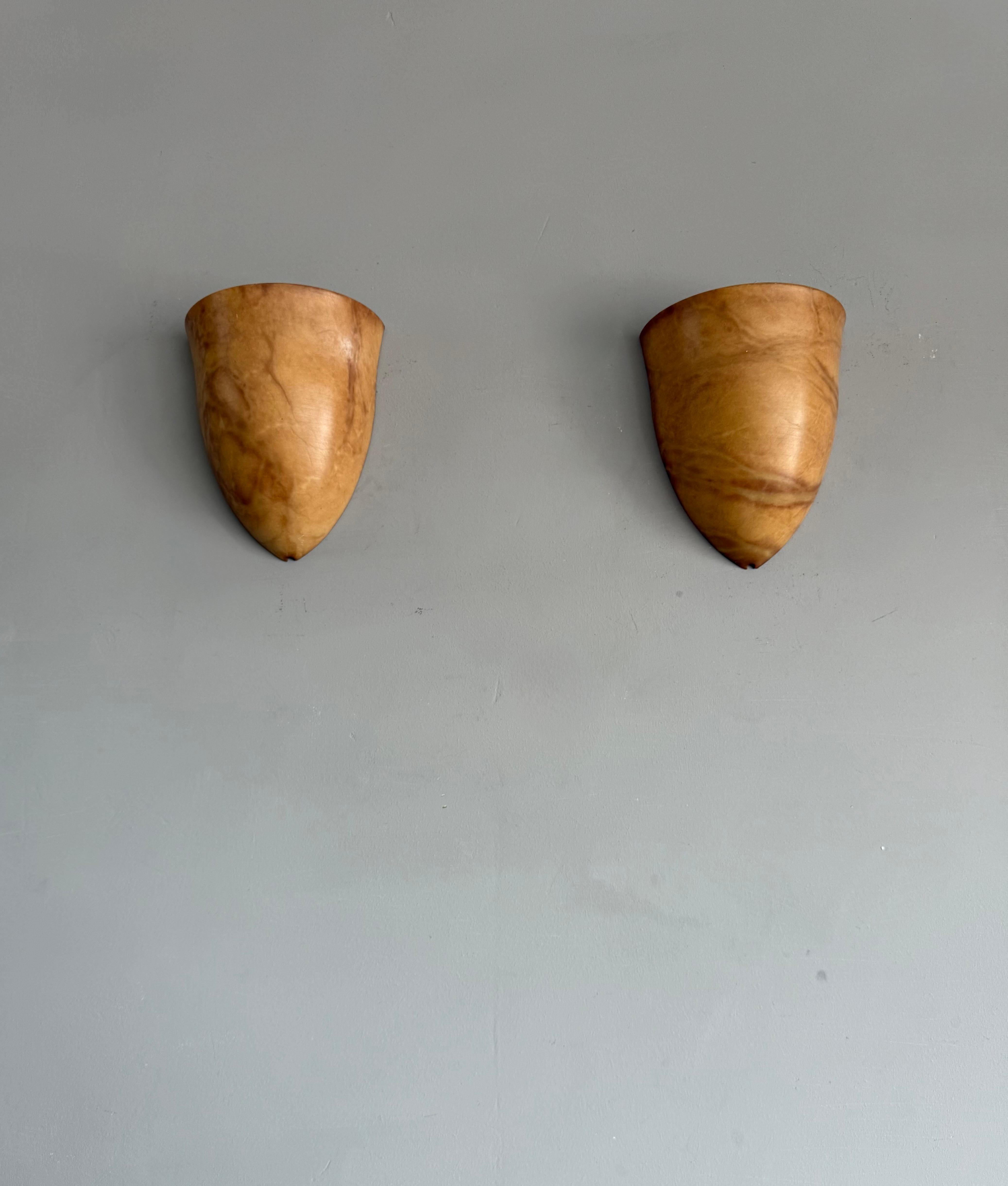 Paar Wandleuchter aus Alabaster im Art-Déco-Stil der Jahrhundertmitte, handgefertigte Kokonform im Angebot 12