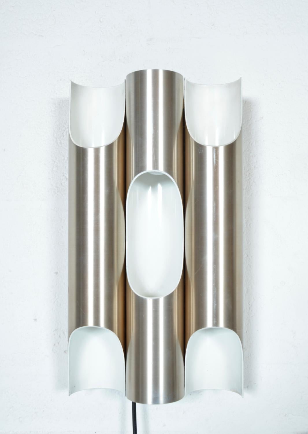 Paire de lampes murales hollandaises Raak Fuga du milieu du siècle 1960 Sconce Space Age Modernist Bon état - En vente à Sherborne, Dorset