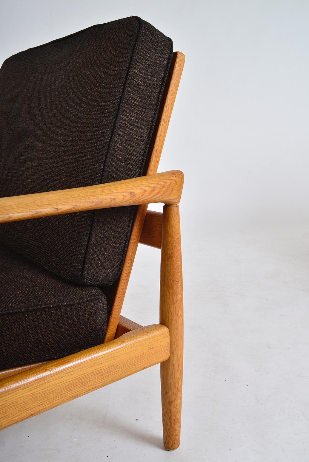 Pair of Midcentury Erik Wørts Oak Lounge Chairs for Broderna Andersson, Sweden 8