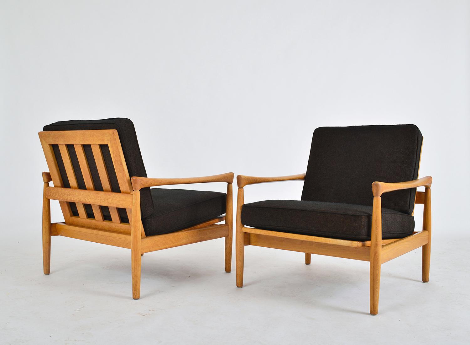 Pair of Midcentury Erik Wørts Oak Lounge Chairs for Broderna Andersson, Sweden In Good Condition In Sherborne, Dorset