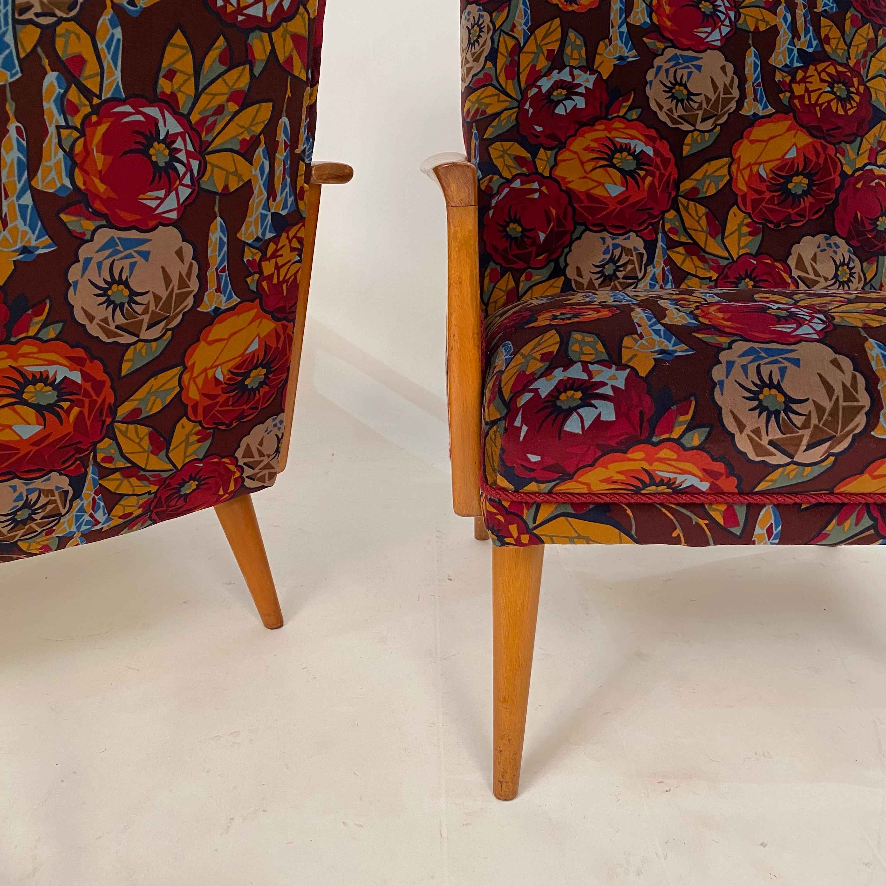 Midcentury Italian Armchairs in Beech and Upholstered Flower Velvet, 1950, Pair 12