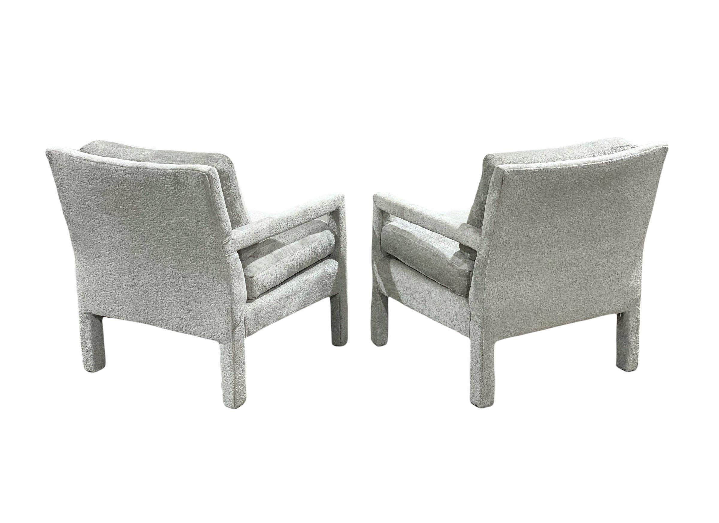 Late 20th Century Pair Midcentury Parsons Style Lounge Chairs by Bernhardt, After Milo Baughman For Sale