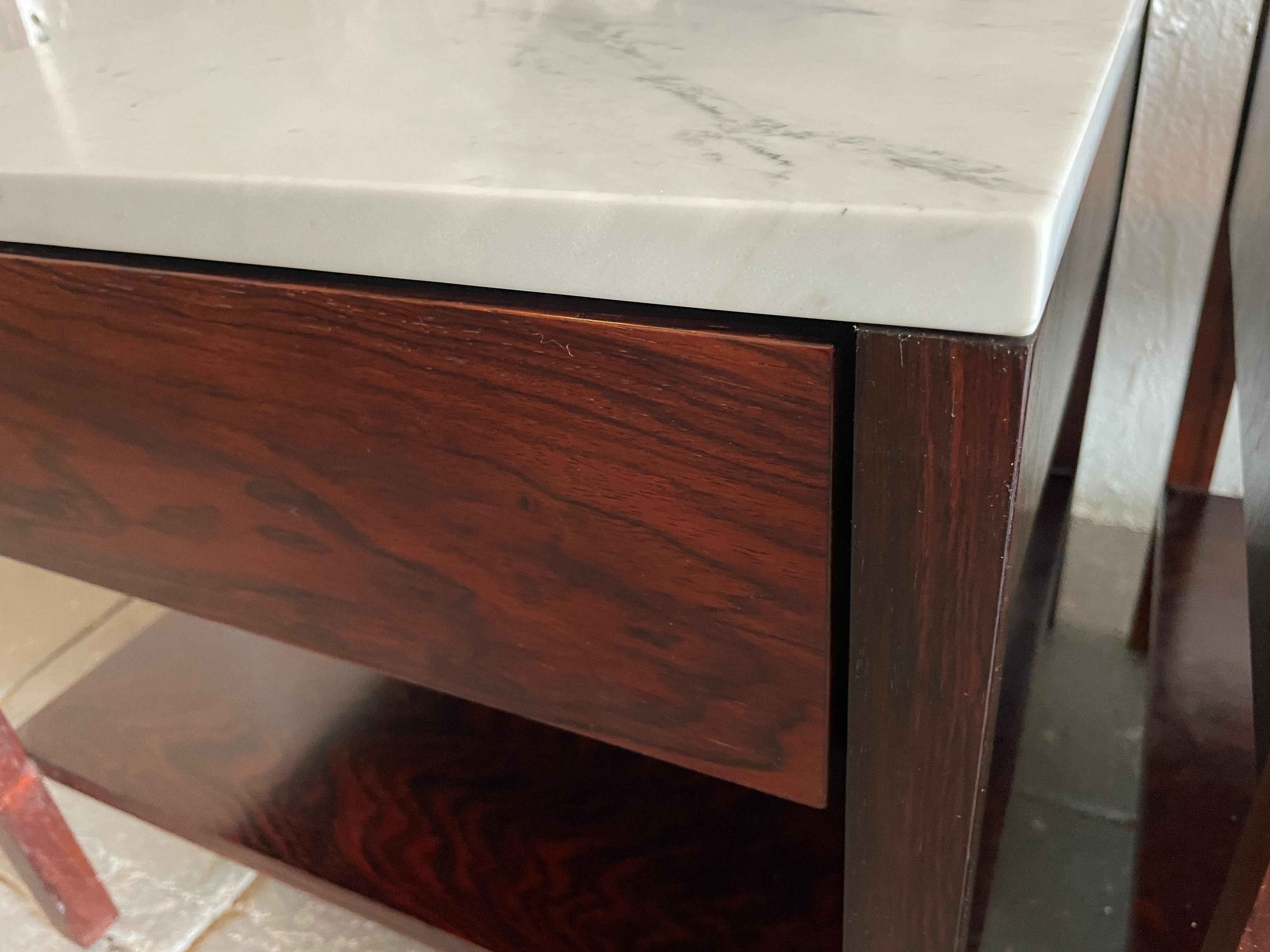 Pair Mid-Century Rosewood with Carrara Marble Top Nightstands by Florence Knoll 3