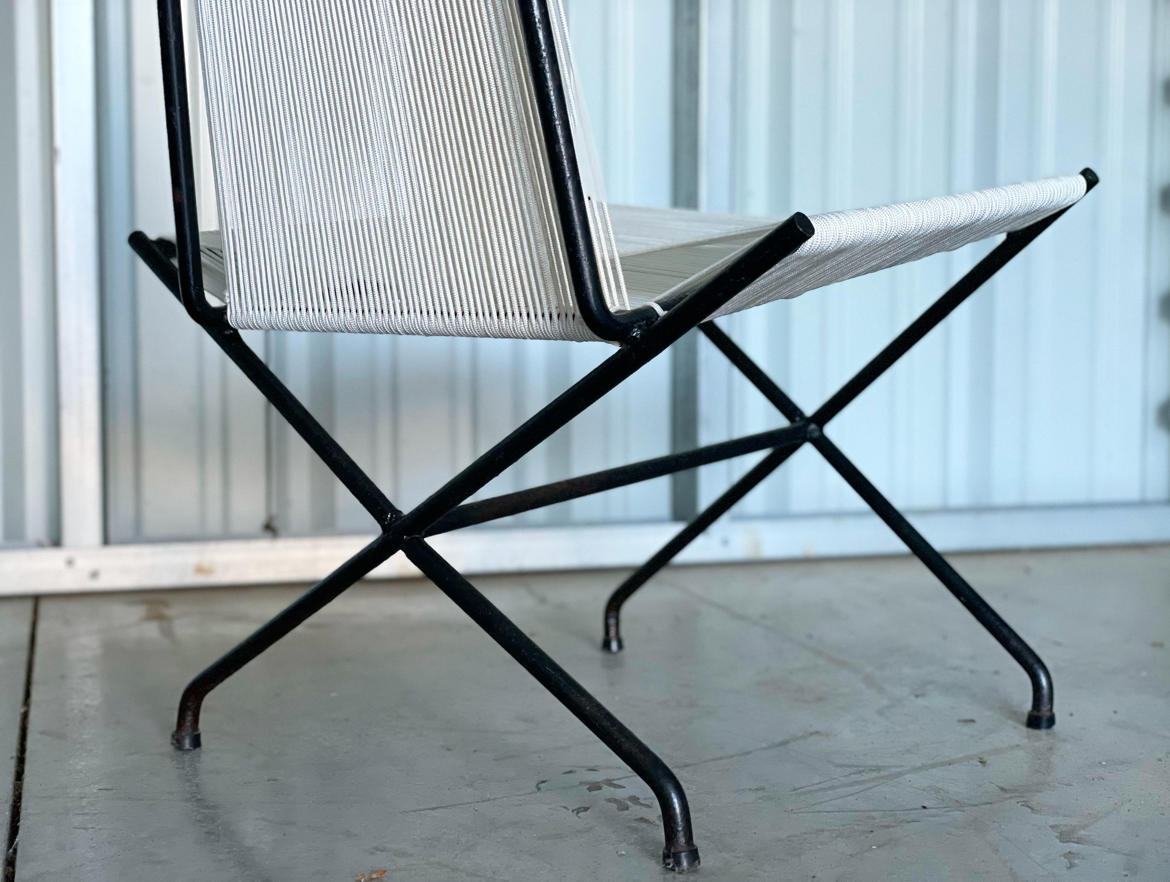 North American Pair Midcentury Wrought Iron String Lounge Chairs by Gunnar Birkerts For Sale