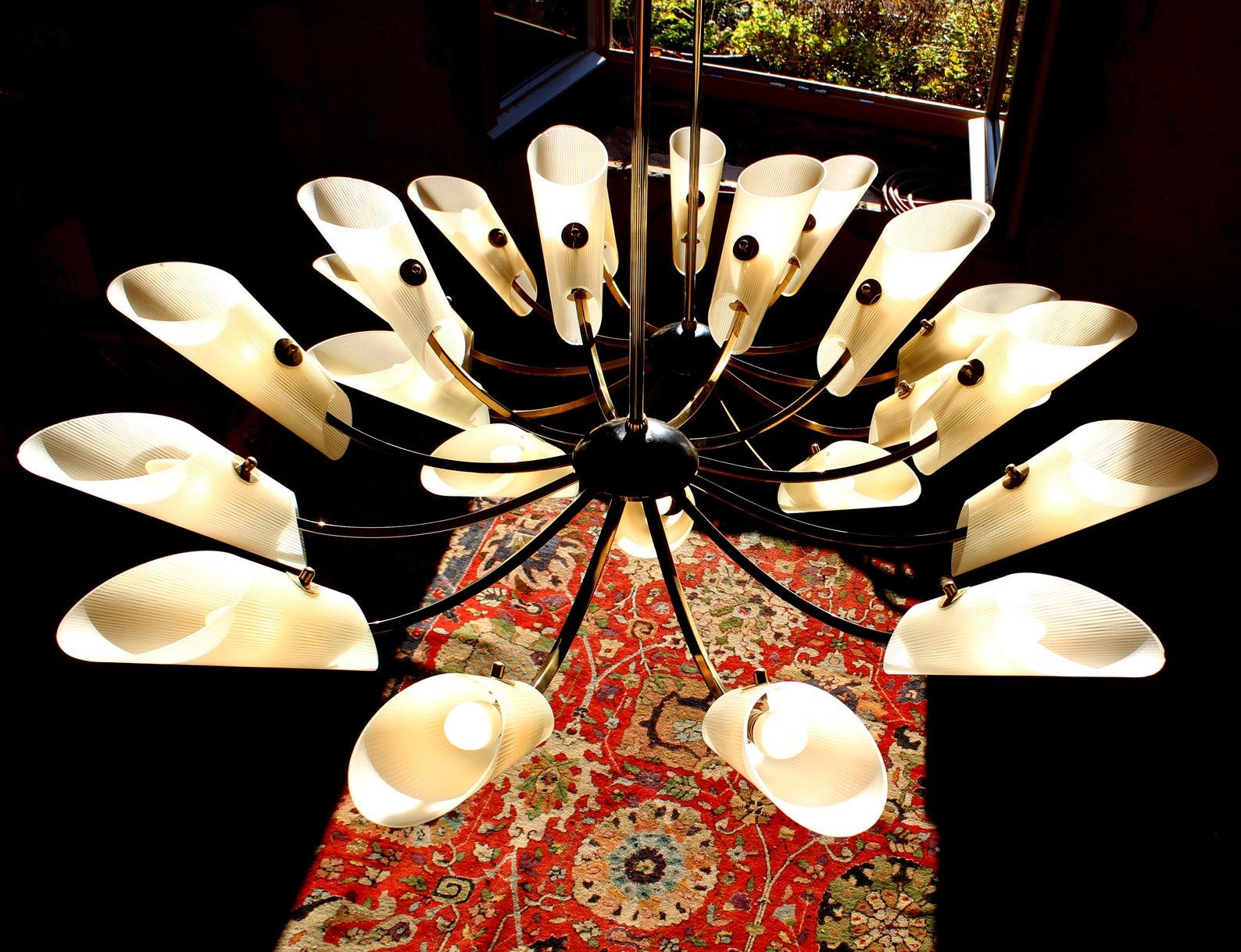 Pair Milano Stilnovo Spider Chandelier, 1950s In Good Condition In Berlin, BE