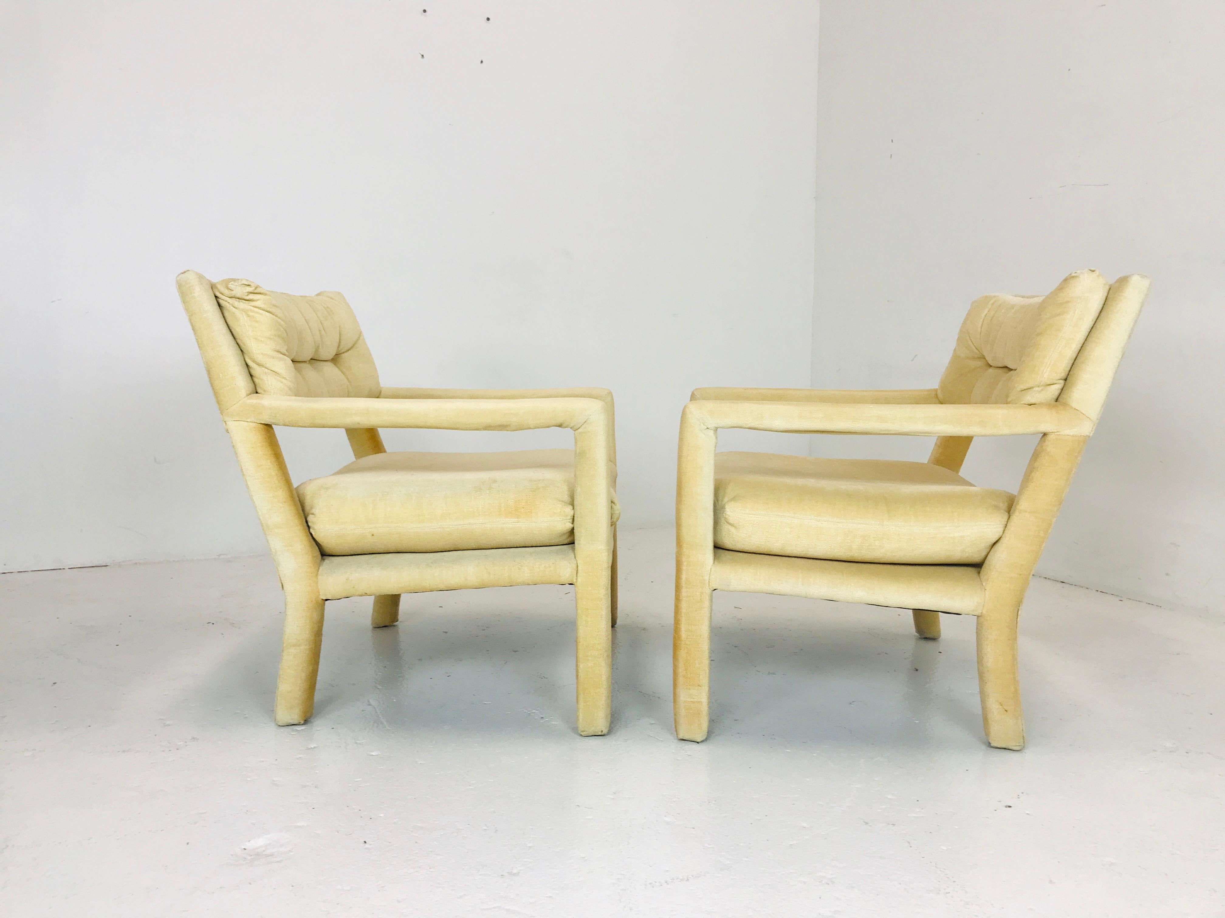 Pair of Milo Baughman Style Parsons Chairs In Good Condition In Dallas, TX