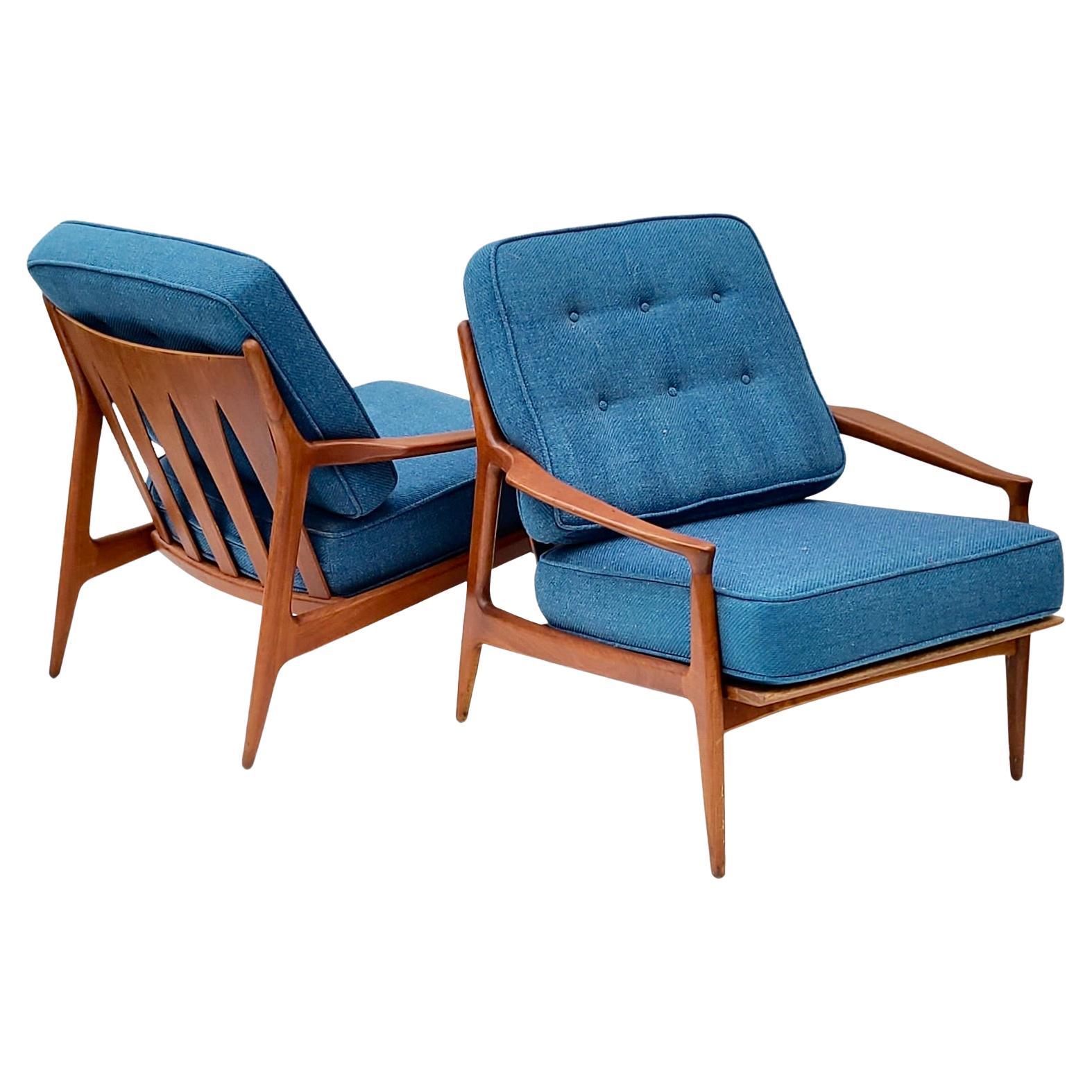 Please feel free to reach out for efficient shipping quote to your location.

Pair open arm lounge chairs designed by Milo Baughman for Thayer Coggin.
Known as the 