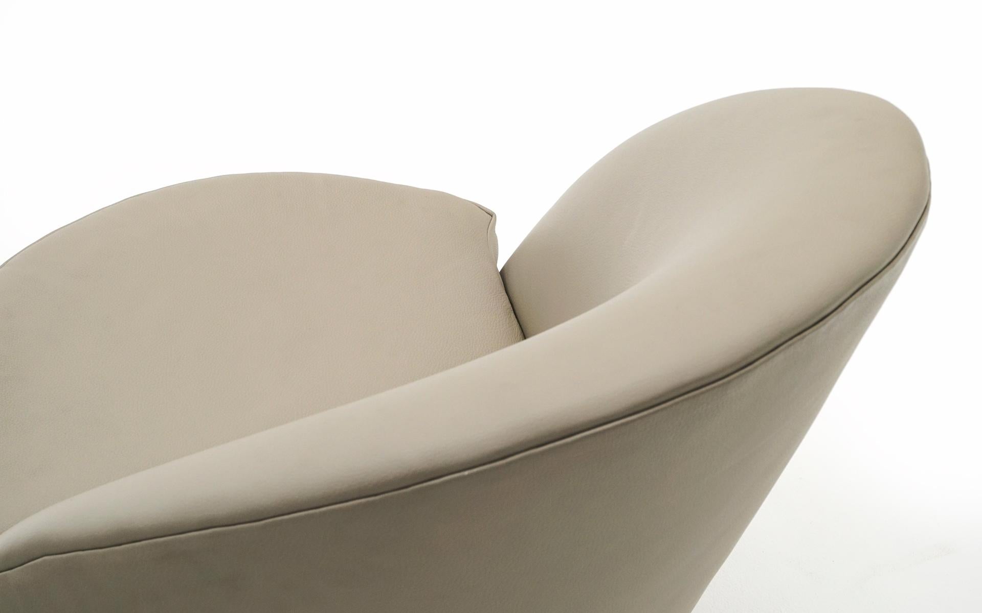 Pair Milo Baughman Tilt Swivel Chairs for Thayer Coggin, Gray Leather & Chrome 2