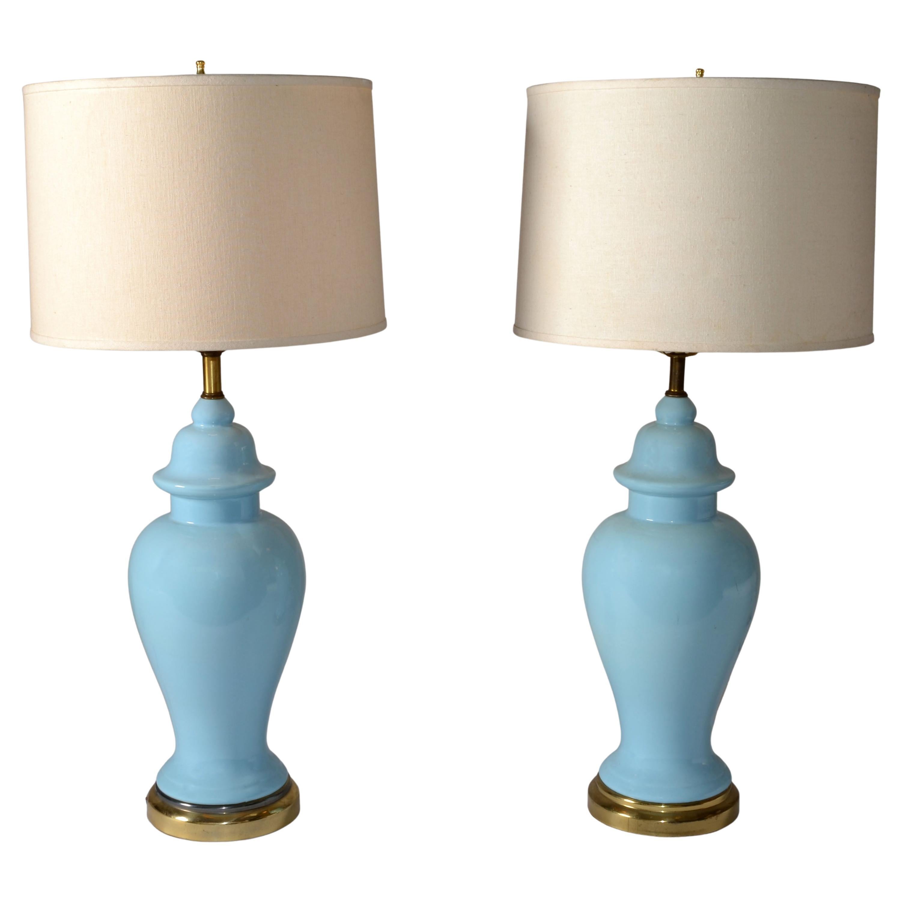 Paire de lampes de table en porcelaine bleue émaillée et laiton, style Ming Ming, 1950, USA