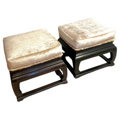 Paar Ming Stil Holzhocker  aus Samt mit Fransendetails