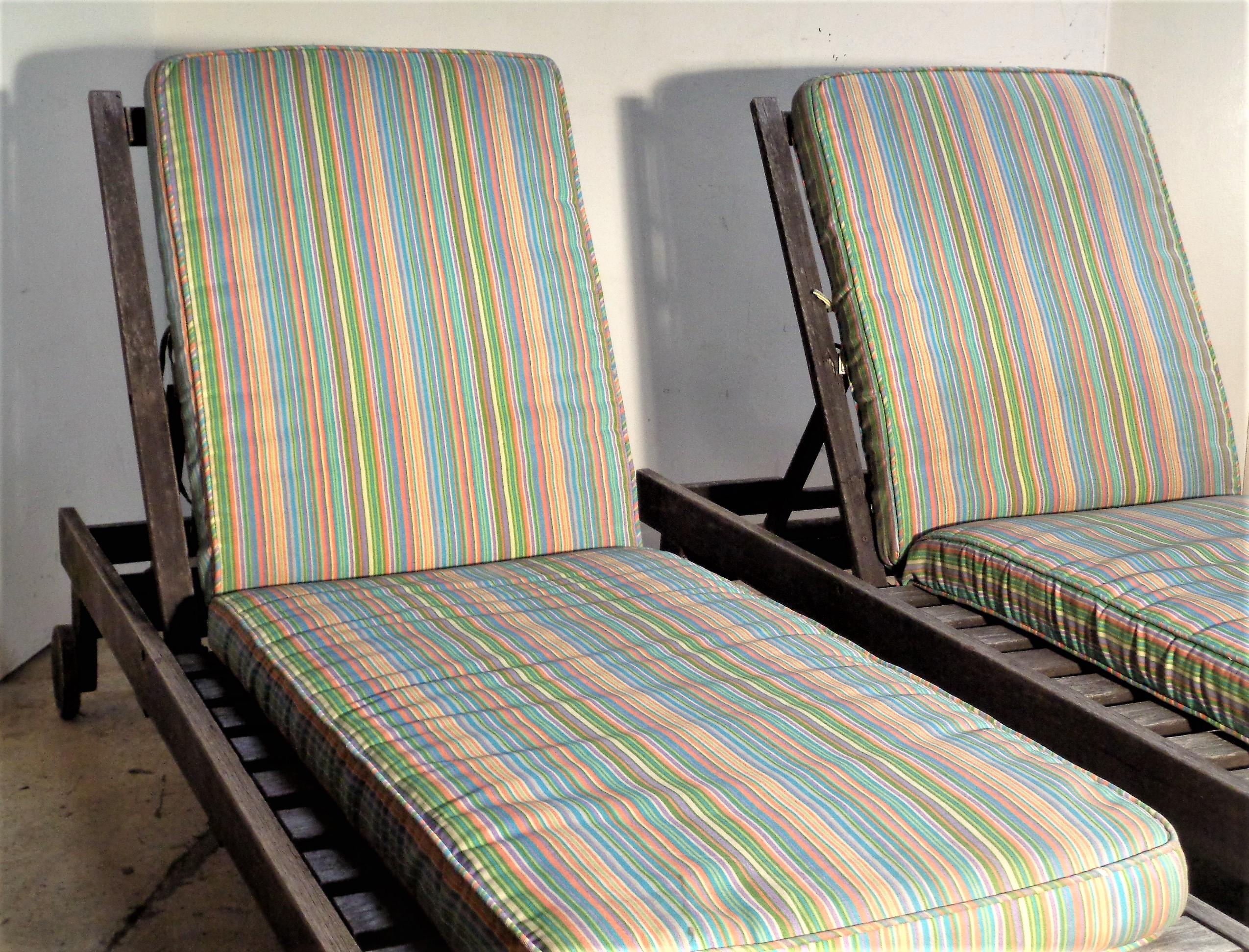 Pair Outdoor Teak Modernist Design Reclining Chaise Lounges, 1980's For Sale 8