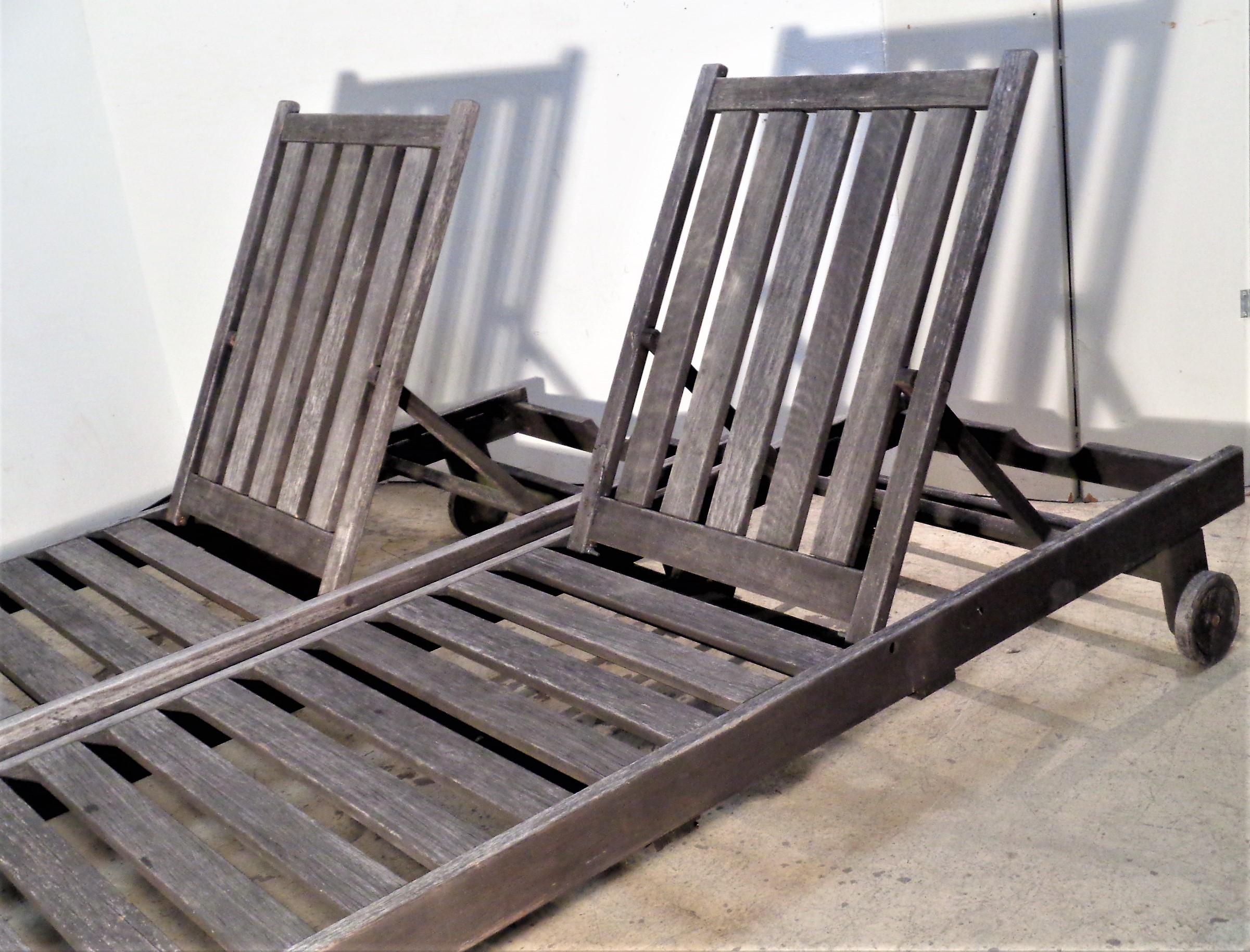 Pair Outdoor Teak Modernist Design Reclining Chaise Lounges, 1980's For Sale 11
