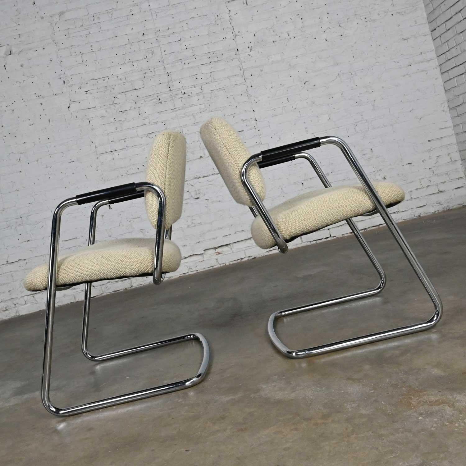 American Pair Modern Chrome Cantilever Chairs Oatmeal Hopsacking Steelcase Model 421 482 For Sale
