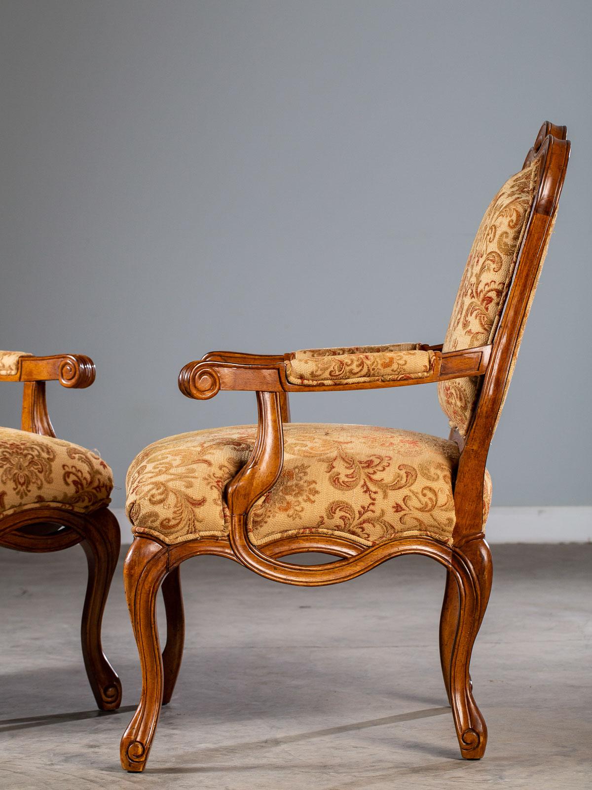 Pair of Modern Italian Upholstered Chairs Ribbon Motif Walnut Finish, circa 2000 For Sale 6