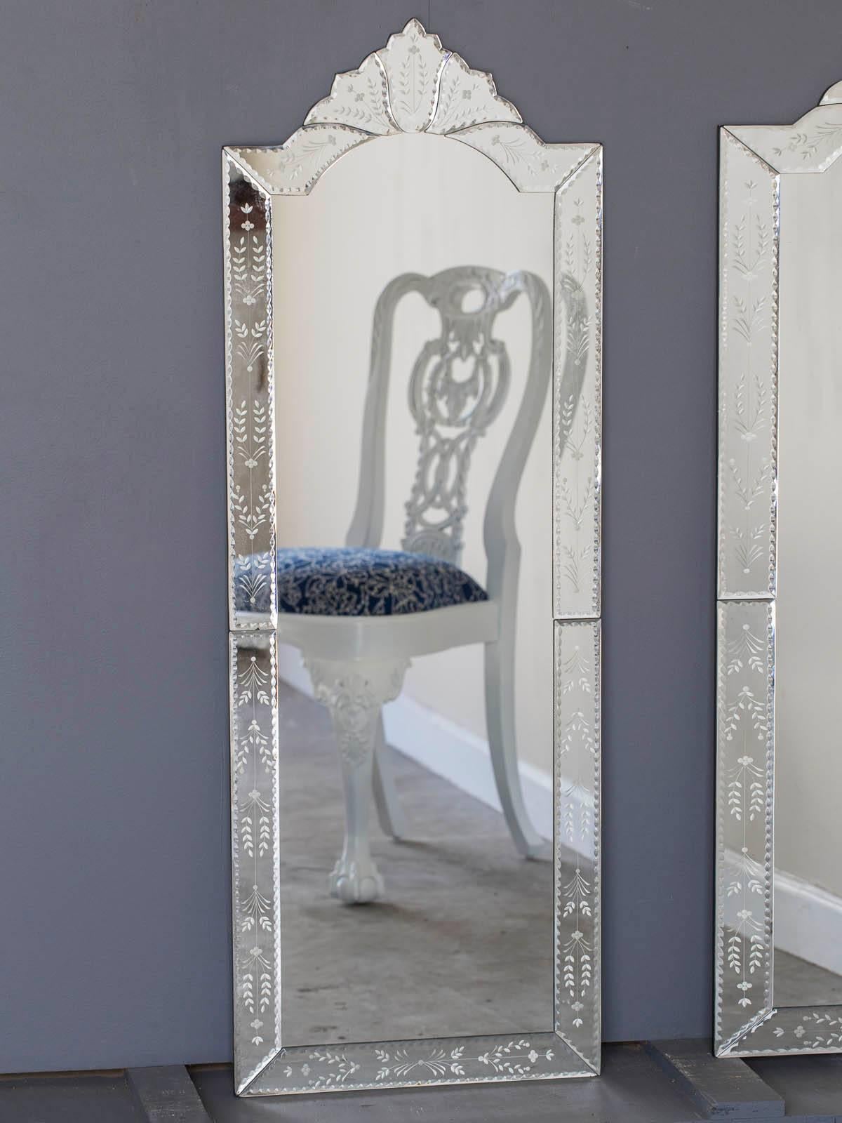 Pair of Modern Italian Venetian Mirrors, circa 2015 In Excellent Condition In Houston, TX