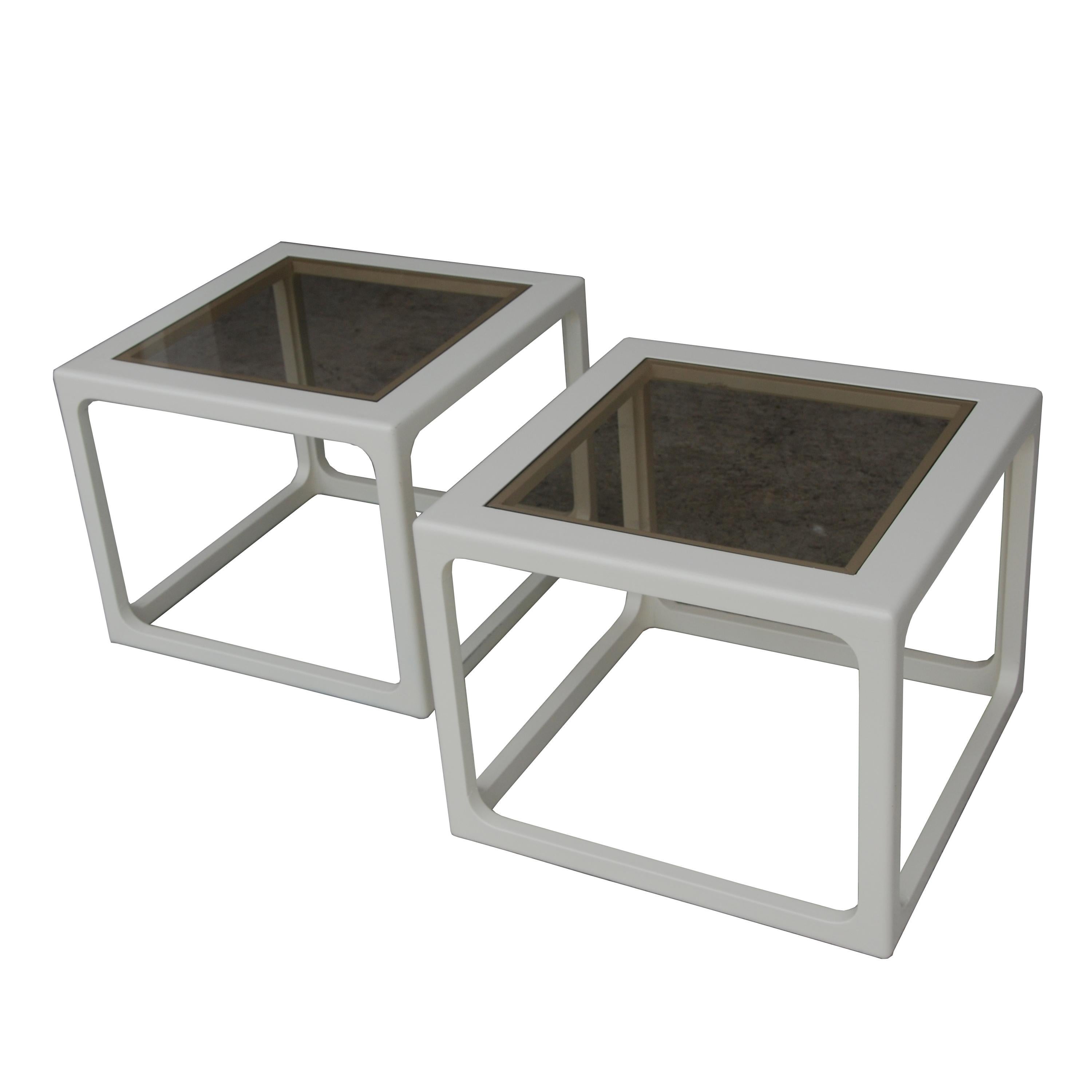 North American Pair of Modern Lacquered Side Tables For Sale
