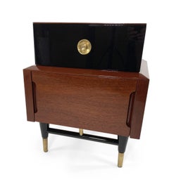 Coppia di comodini moderni in mogano ed ebanizzato, di Martinsville