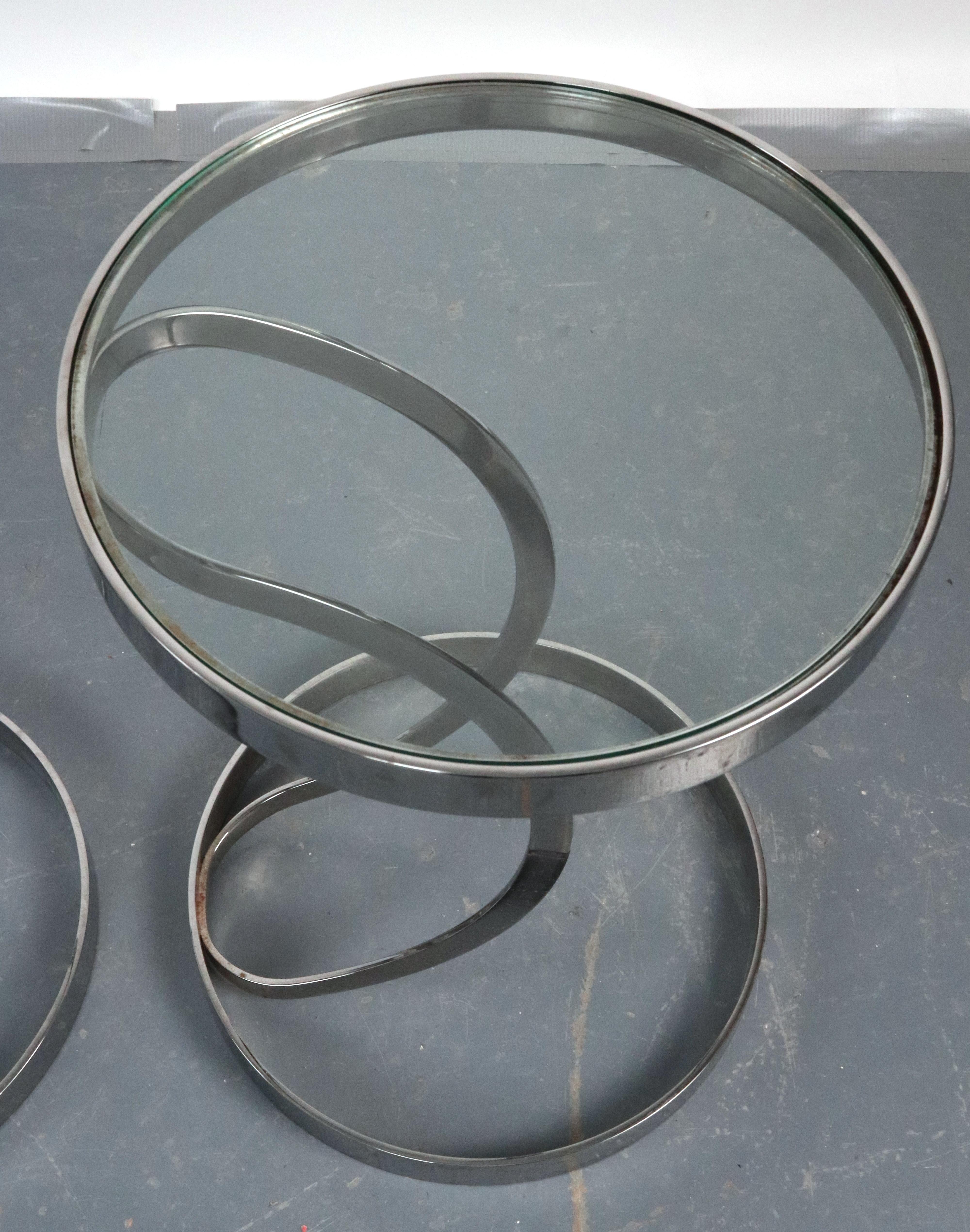 Moderne runde Glas-Chrom-Akzenttische, Paar im Angebot 7