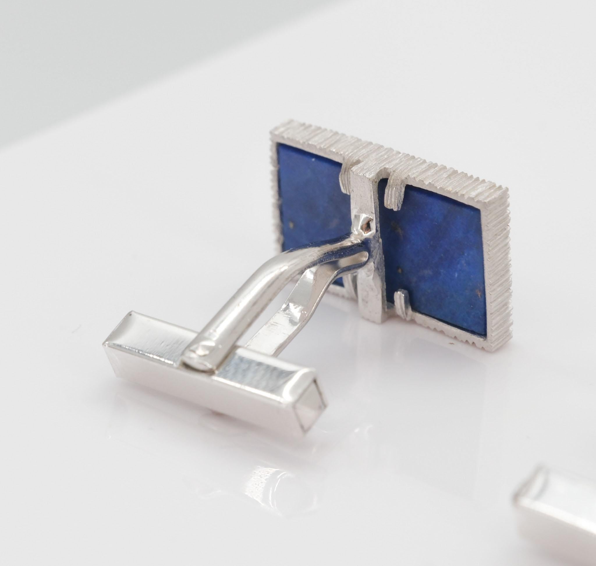 Pair Modernist 18ct White Gold & Lapis Lazuli Cufflinks 1970's In Good Condition For Sale In Norwich, GB