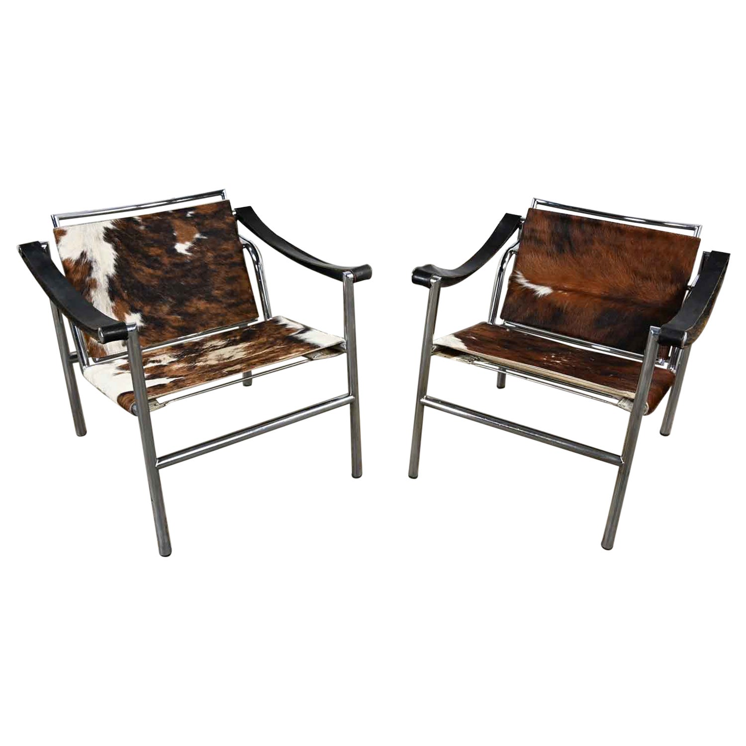 Paire de chaises modernistes Bauhaus Basculant LC1 attribuées à Le Corbusier