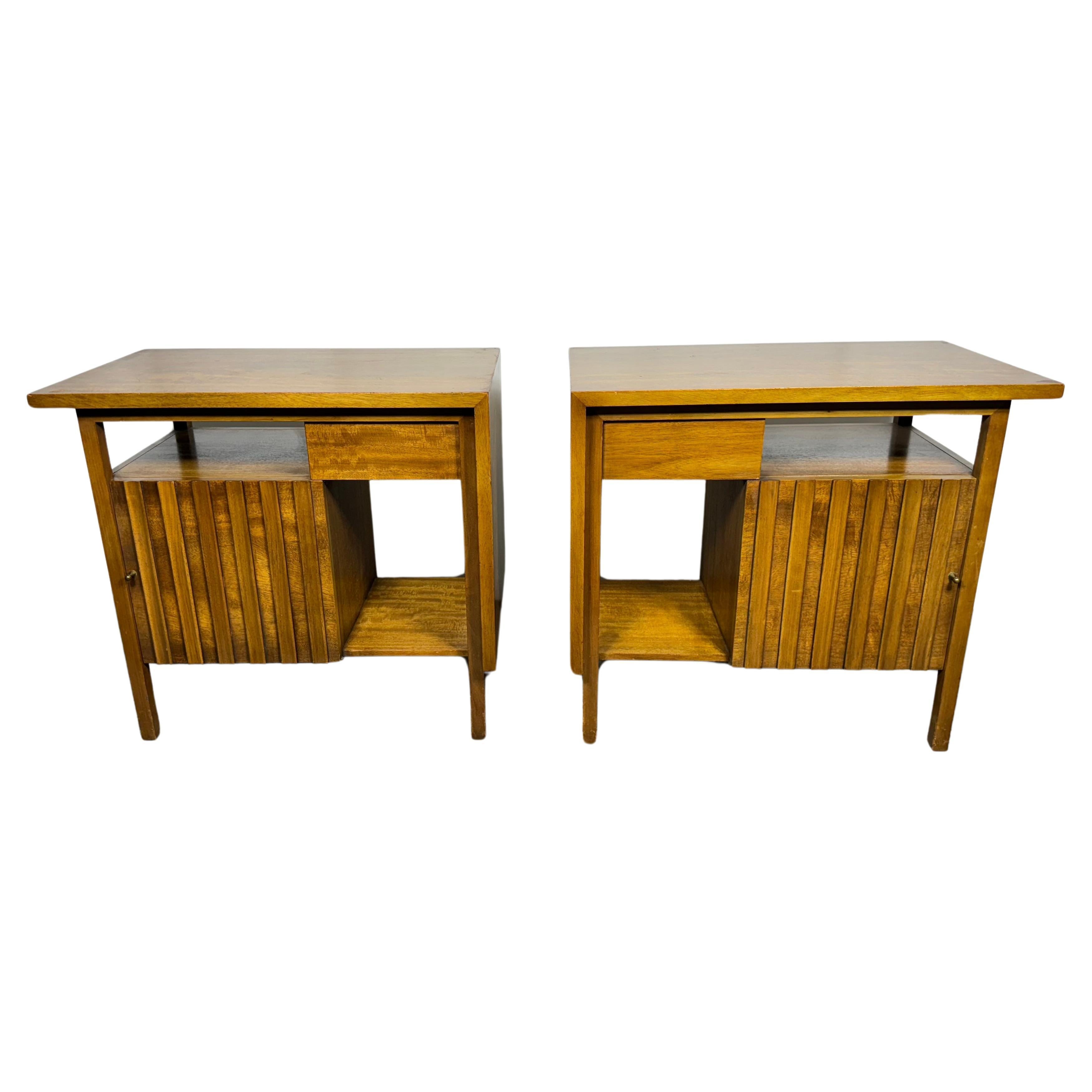Pair Modernist Sculpted Walnut Nightstands / End Tables by John Widdicomb