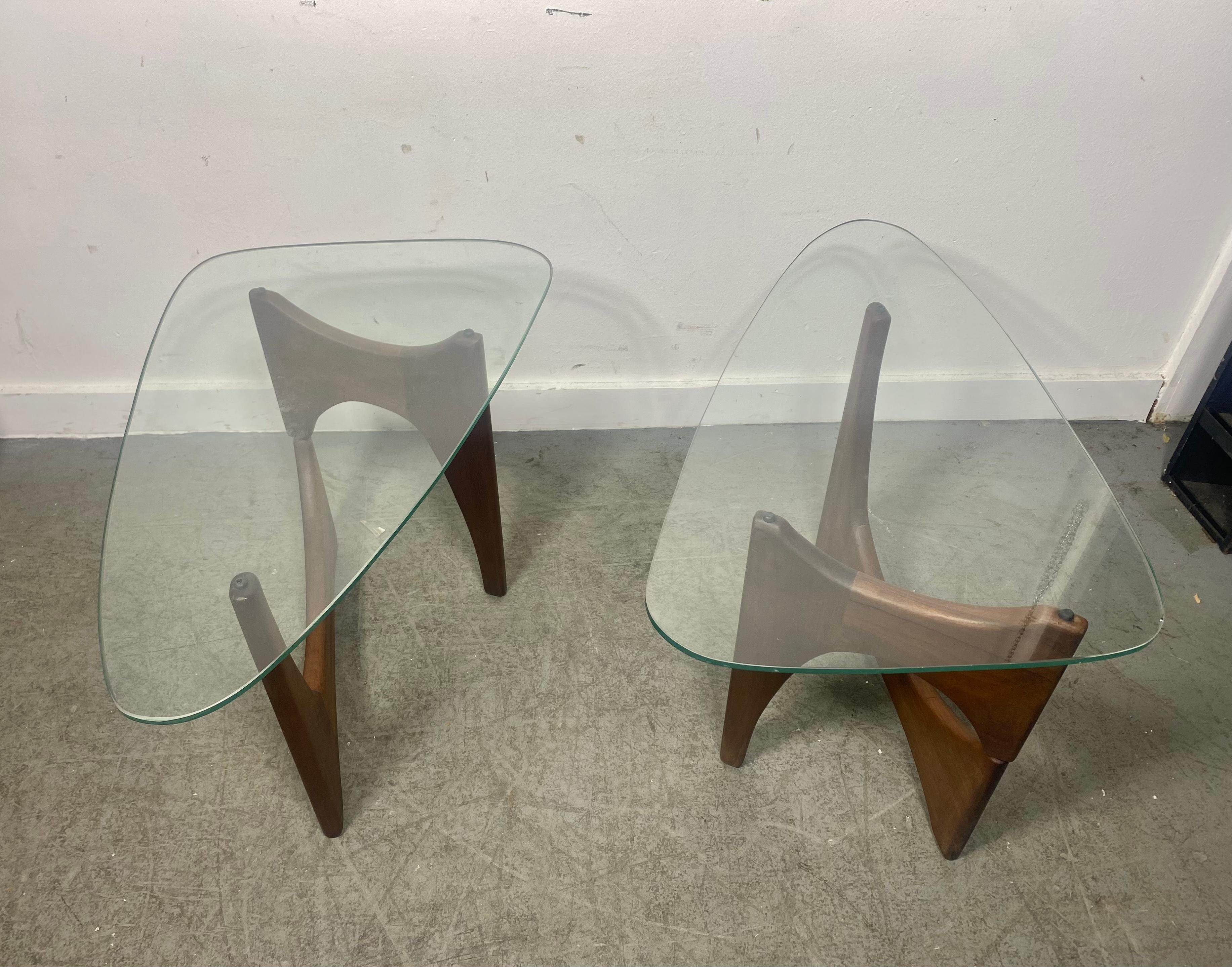 Pair Modernist Sculptural Walnut and Glass End Tables . Adrian Pearsall /Noguchi In Good Condition In Buffalo, NY