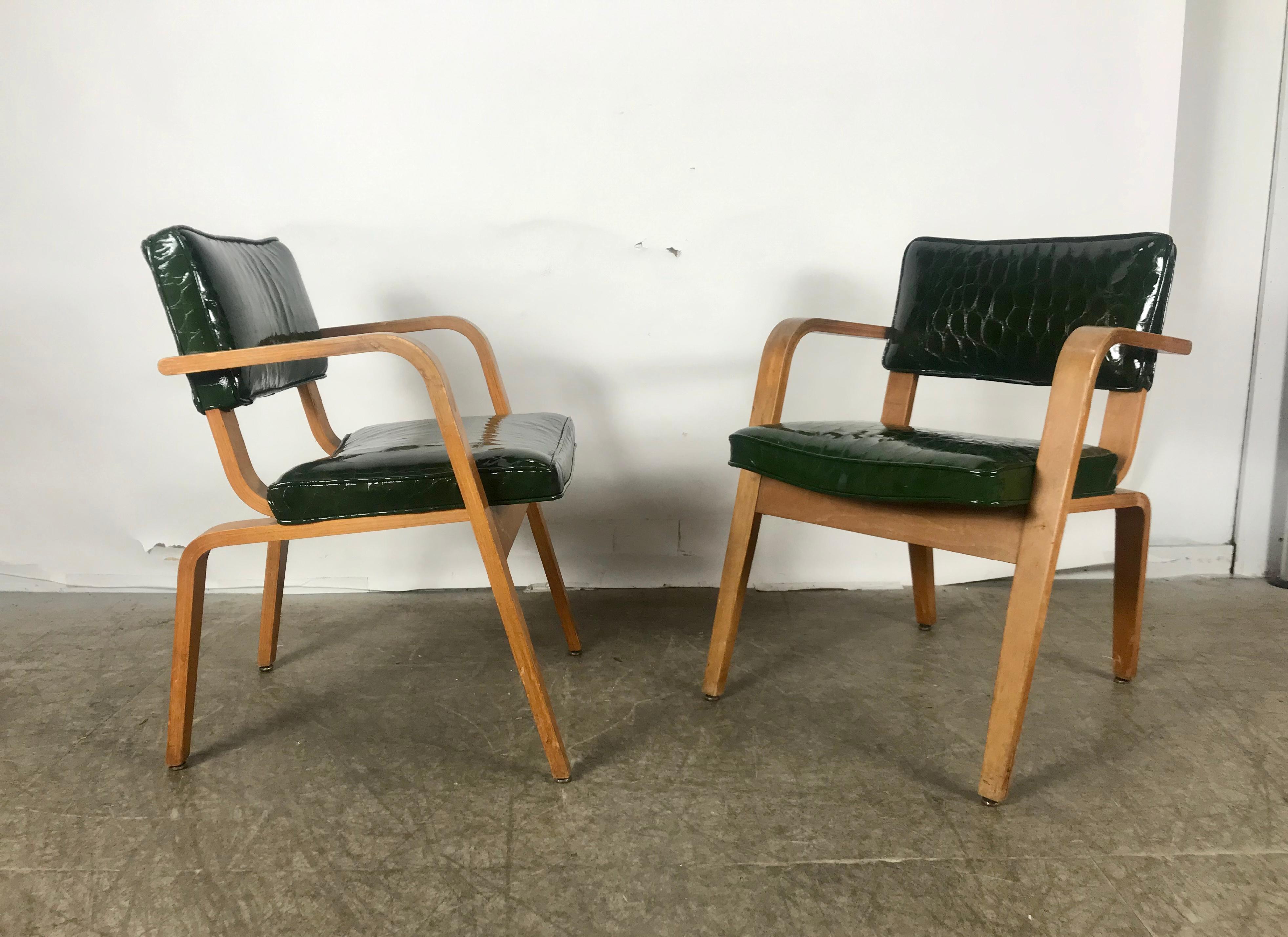 American Pair of Modernist Thonet Bent Wood and Alligator Patent Leather Lounge Chairs