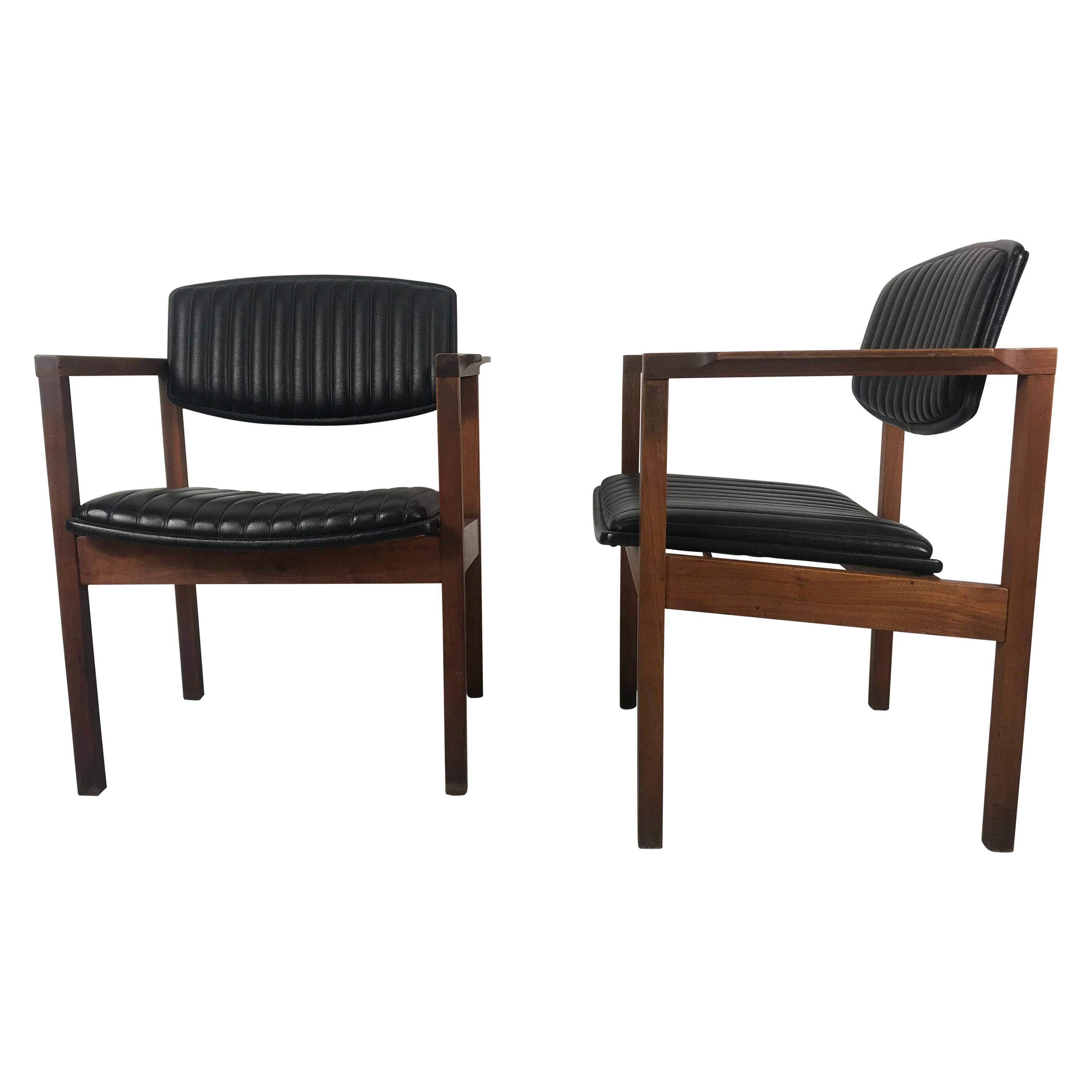 Pair Modernist Walnut and Channeled Naugahyde Lounge Chairs Attr. to Jens Risom