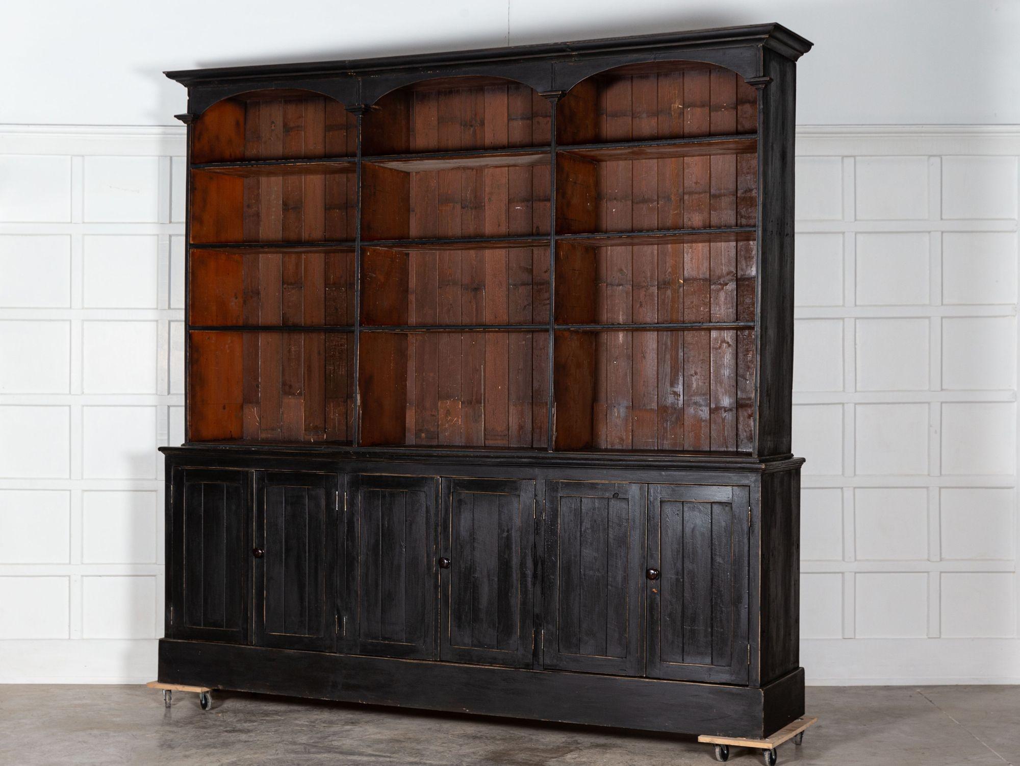 Pair Monumental English Ebonised Bookcase / Display Cabinets For Sale 11