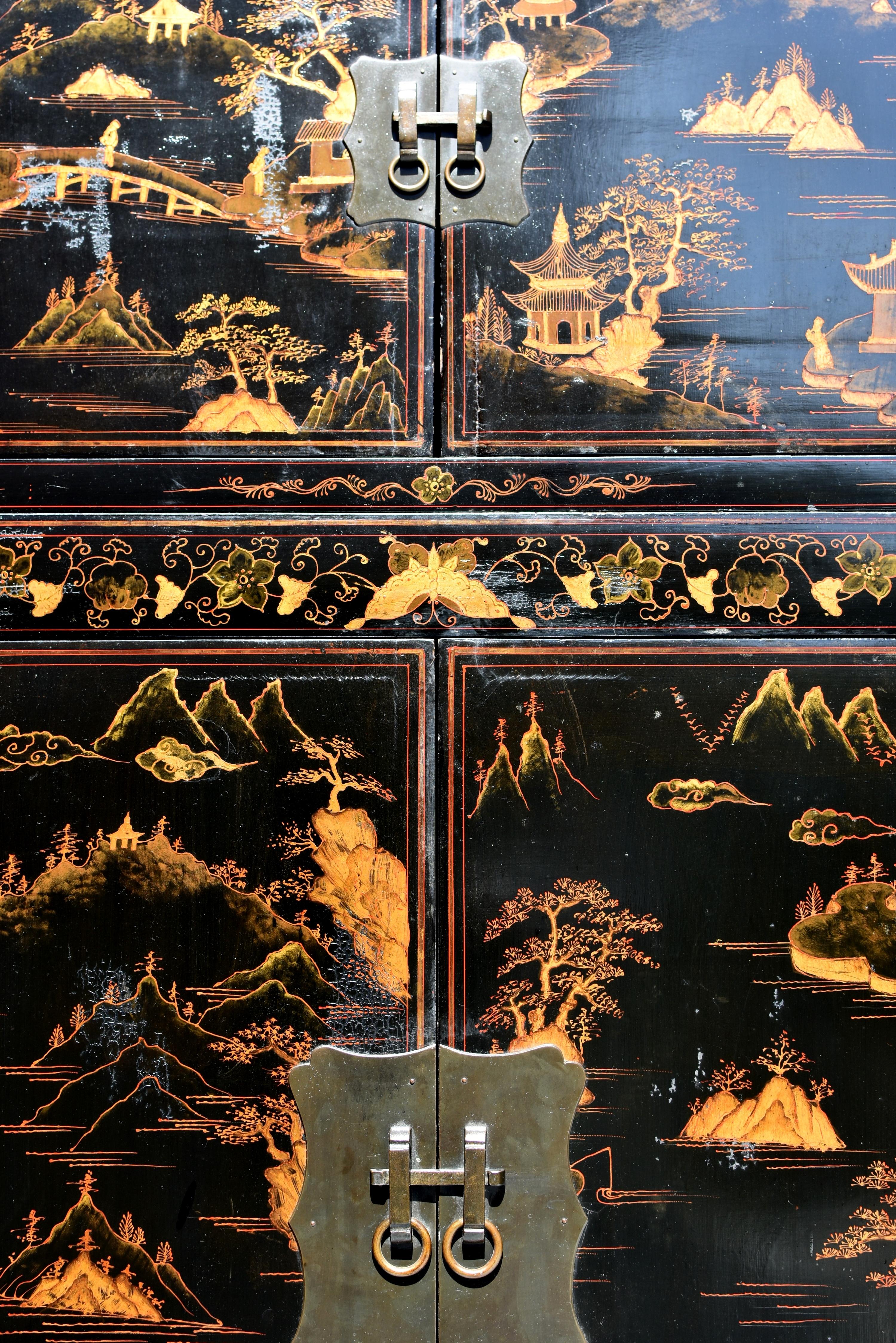 Pair Monumental Chinese Black Lacquered Chinoiserie Painted Cabinets 12