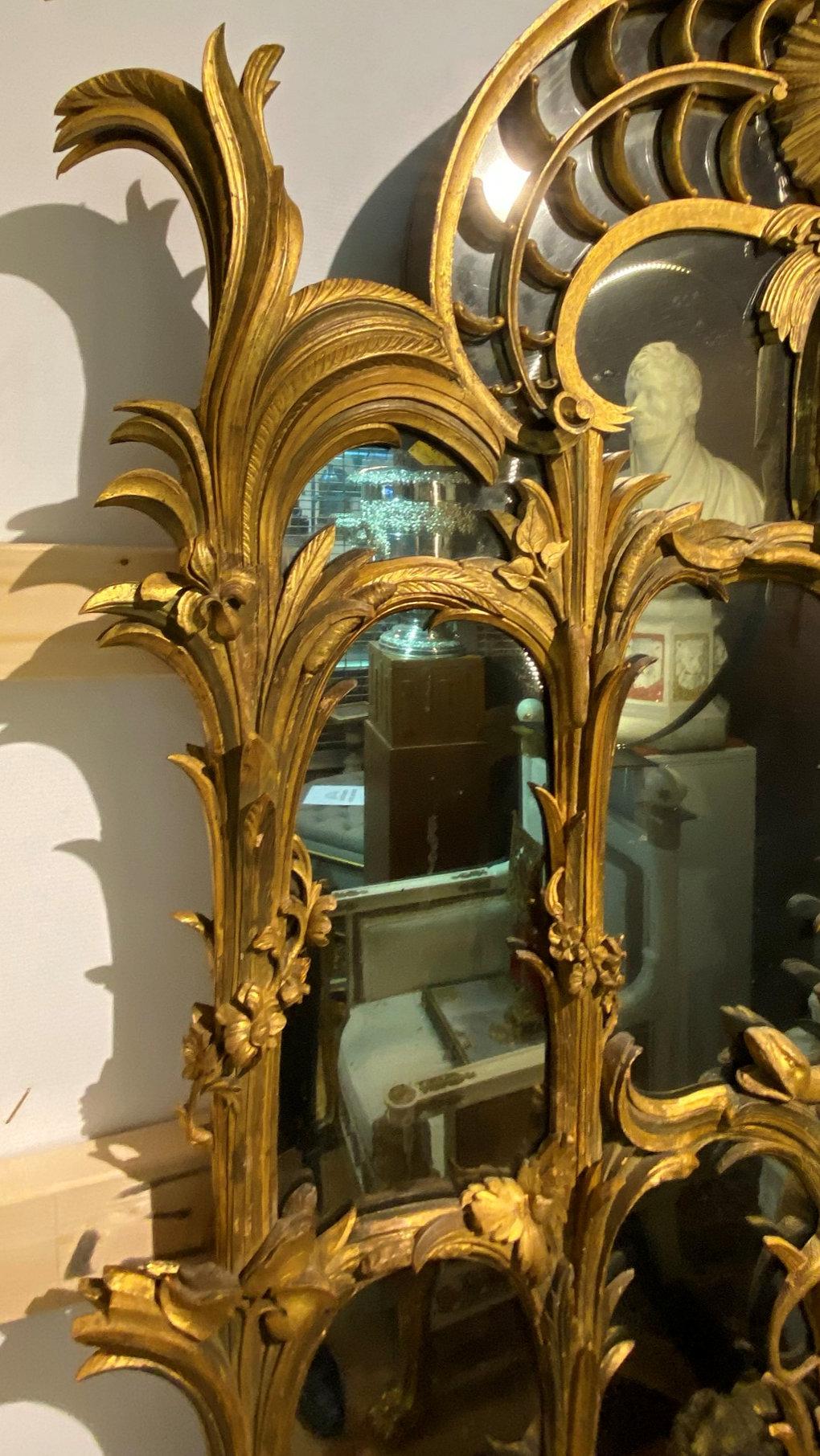 Monumentale nordeuropäische Spiegel aus vergoldetem Holz, Paar (Vergoldet) im Angebot