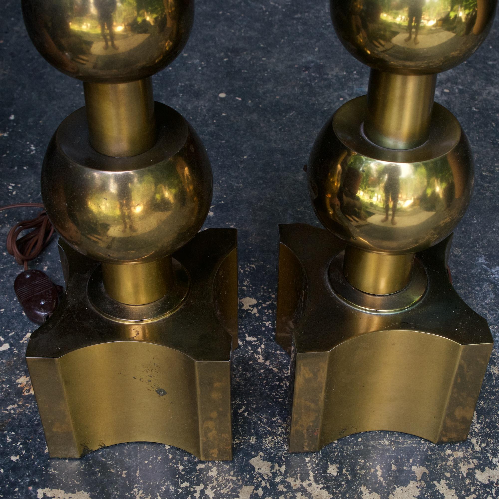 Abgestufte Kugel-Tischlampen von Tommi Parzinger Stiffel aus Messing, Maximalistische Mid-Century-Tischlampen (Lackiert) im Angebot
