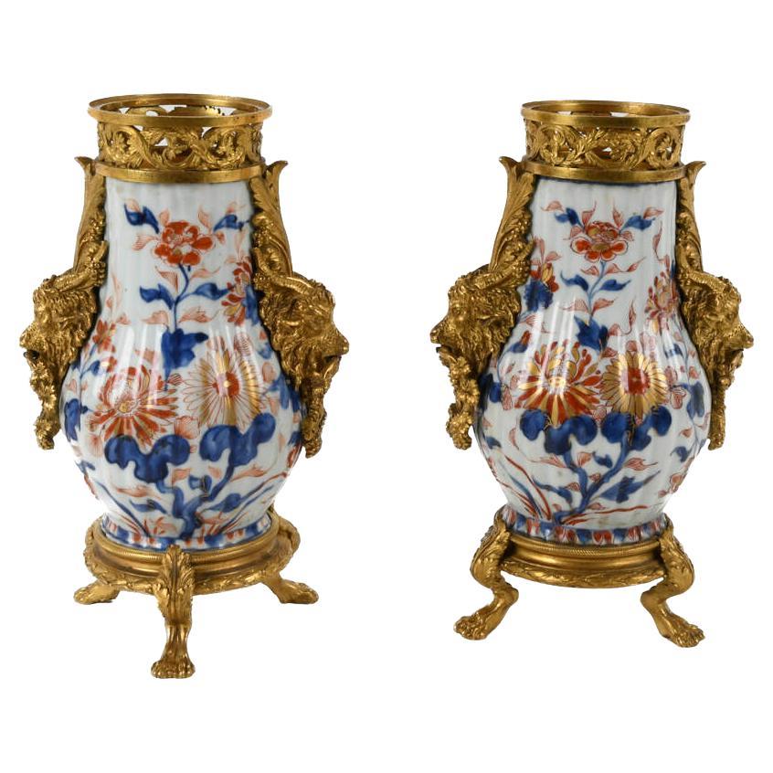 Pair Mounted Chinese Export Imari Vases im Angebot